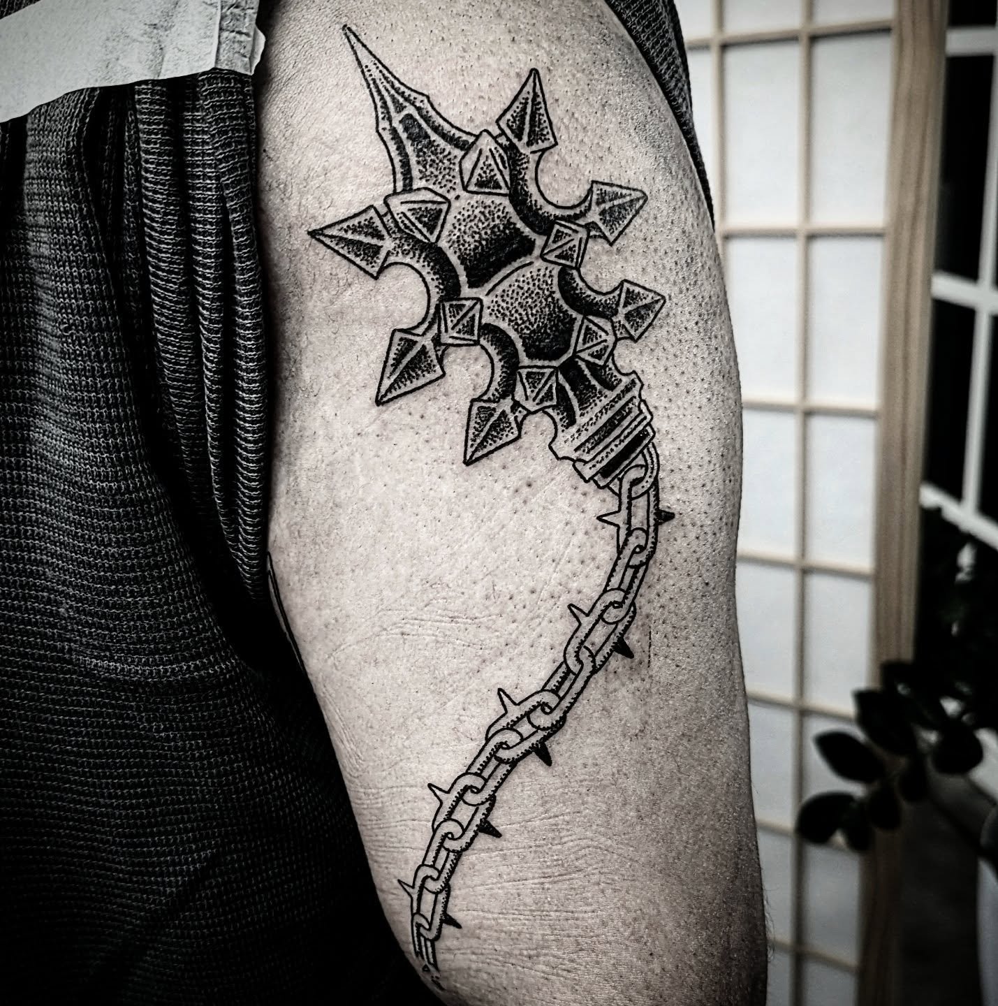 Flail and broken chain - made last week @simplestudiotattoo 

#flailtattoo #dotworktattoo #flail #weapons #weapontattoo #armtattoo #mace #brisbaneart #brisbaneblackwork #brisbanetattoo