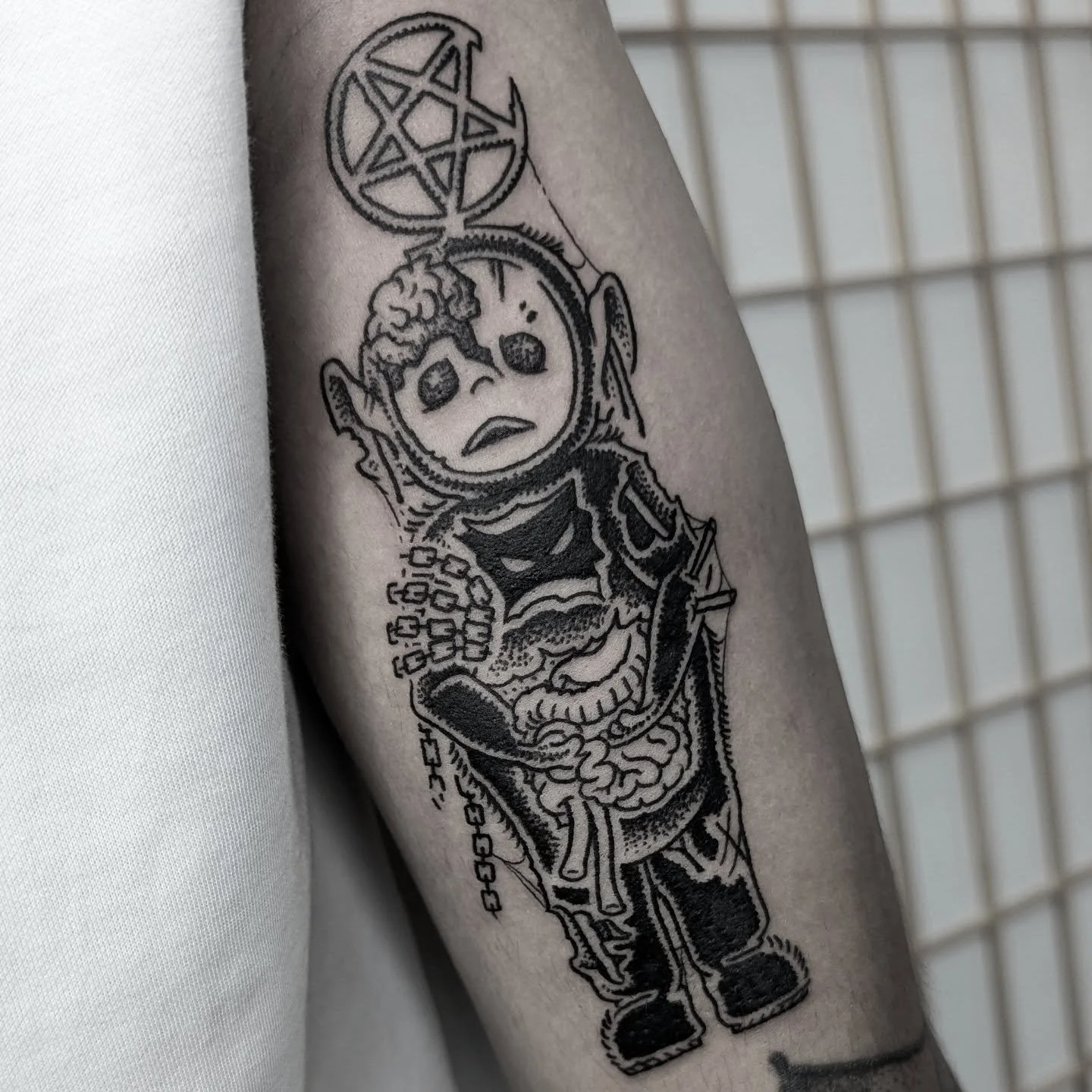 TERRORTUBBIE

Made last week @simplestudiotattoo 

Taking bookings for FEB/MARCH 26

#brisbanetattoo #brisbaneart #blackwork #cartoontattoo #90skid #darkart #macarbe