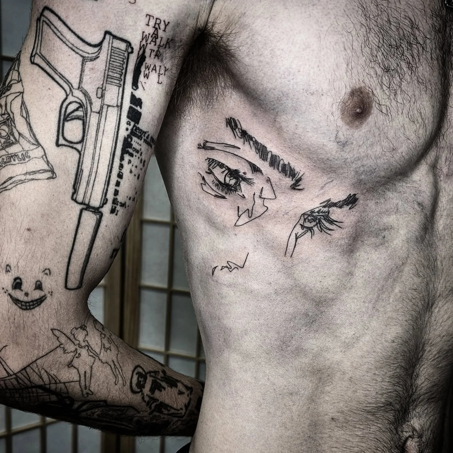 Some fineline on the ribs, from my clients reference photo,
Made last week @simplestudiotattoo 

#brisbanetattoo #brisbaneart #finelinetattoo #ribtattoo #darkart