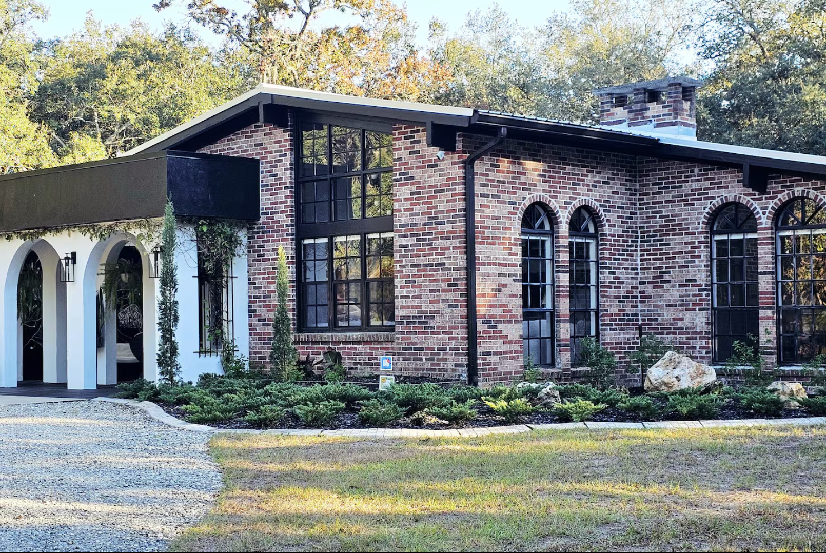 mariposa exterior.png