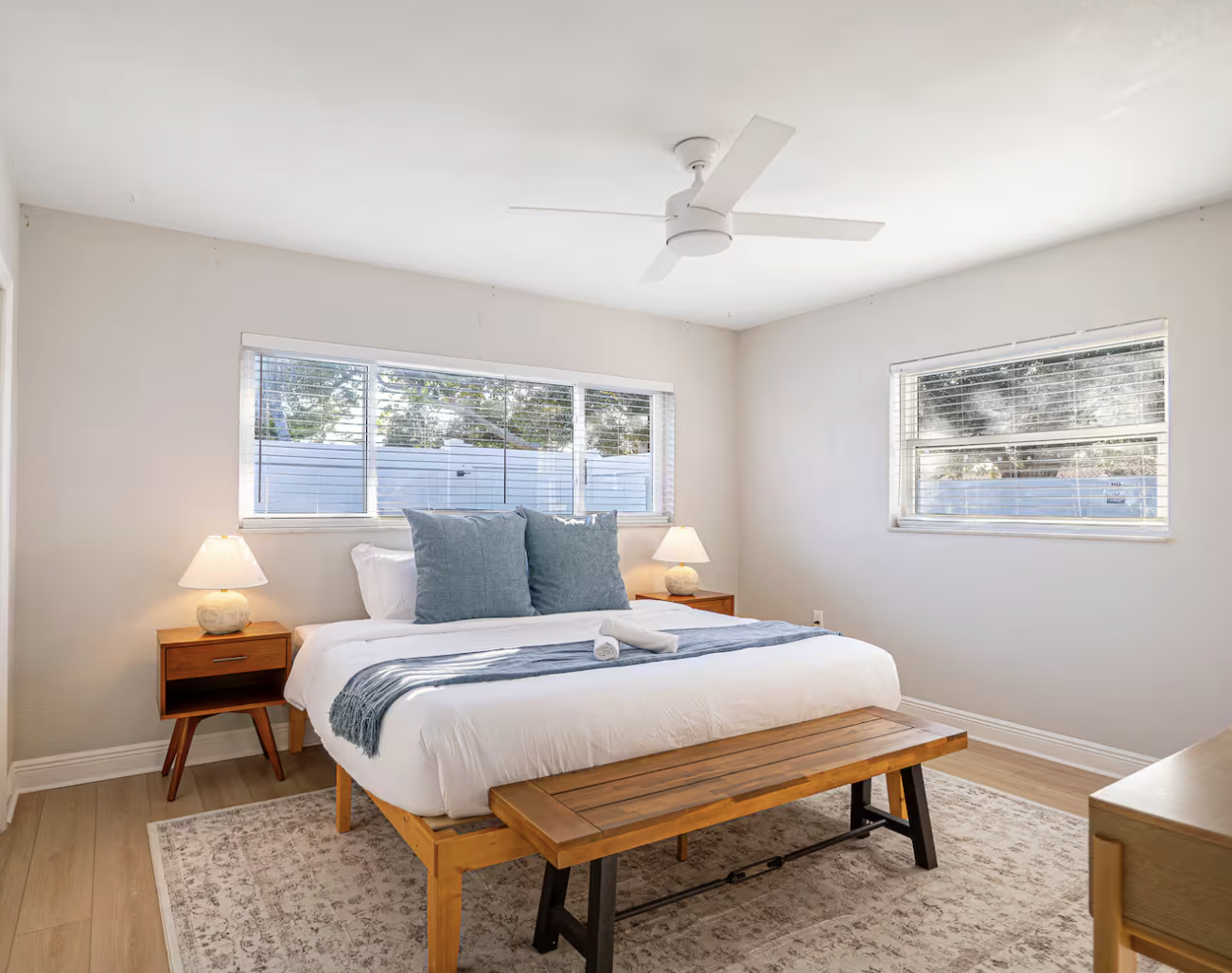 sunny oasis King room 1.png