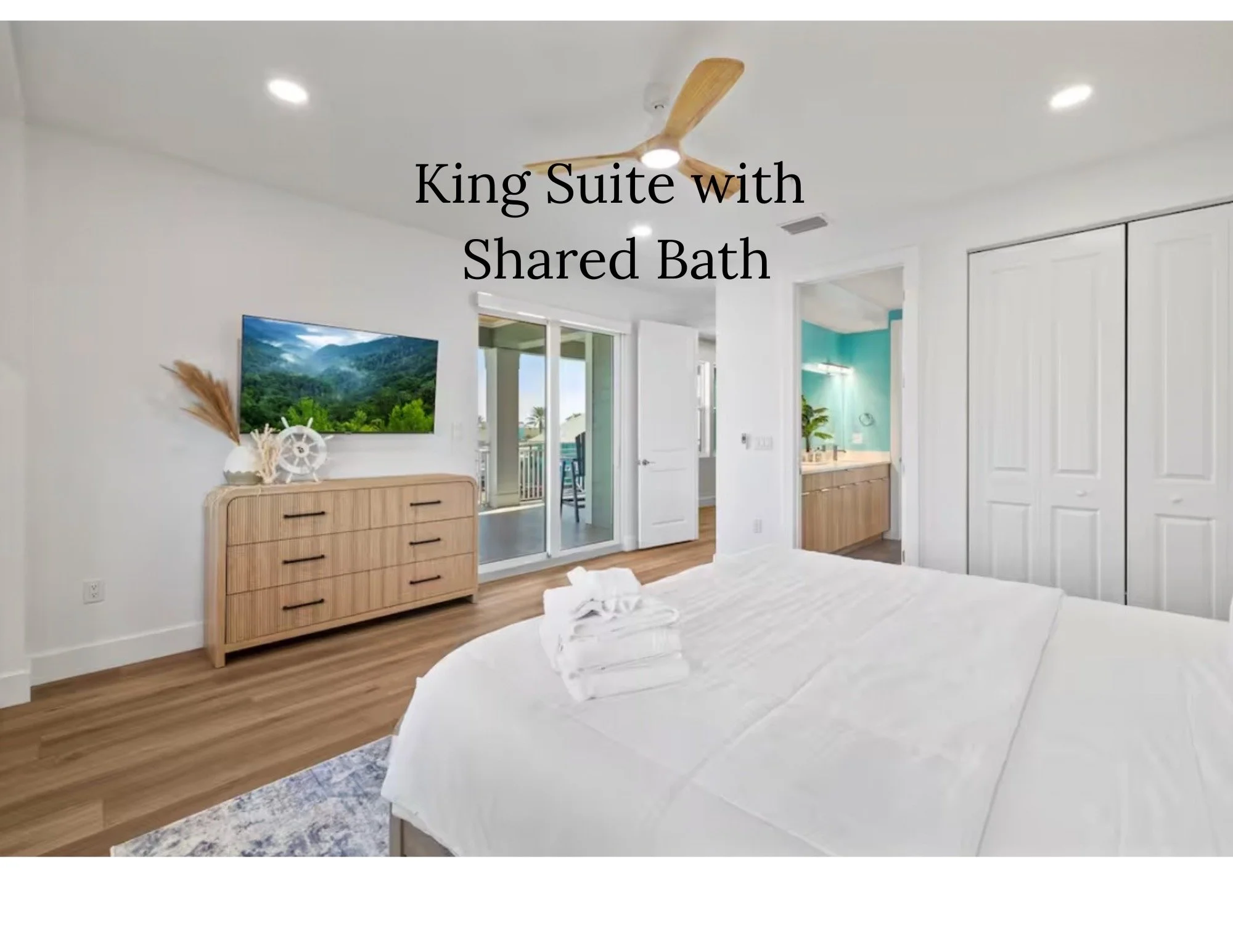 King Suite with Private Bath (5).jpeg
