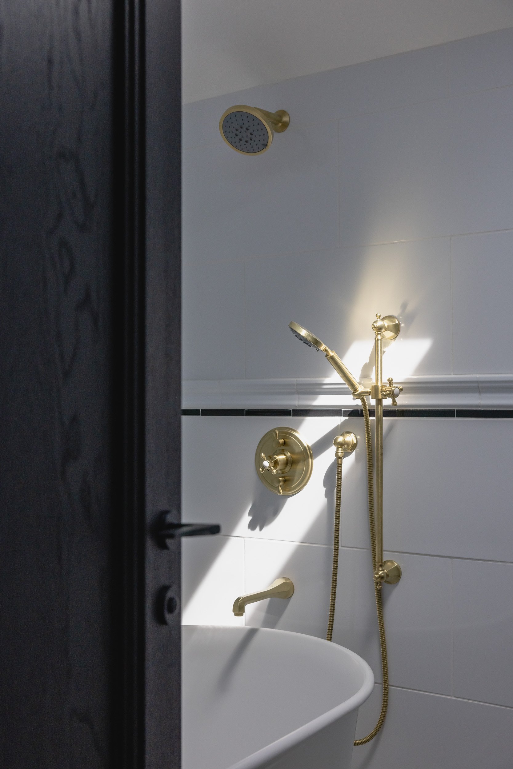 3. bathroom-transitional-brentwood-los-angeles.jpg.jpg
