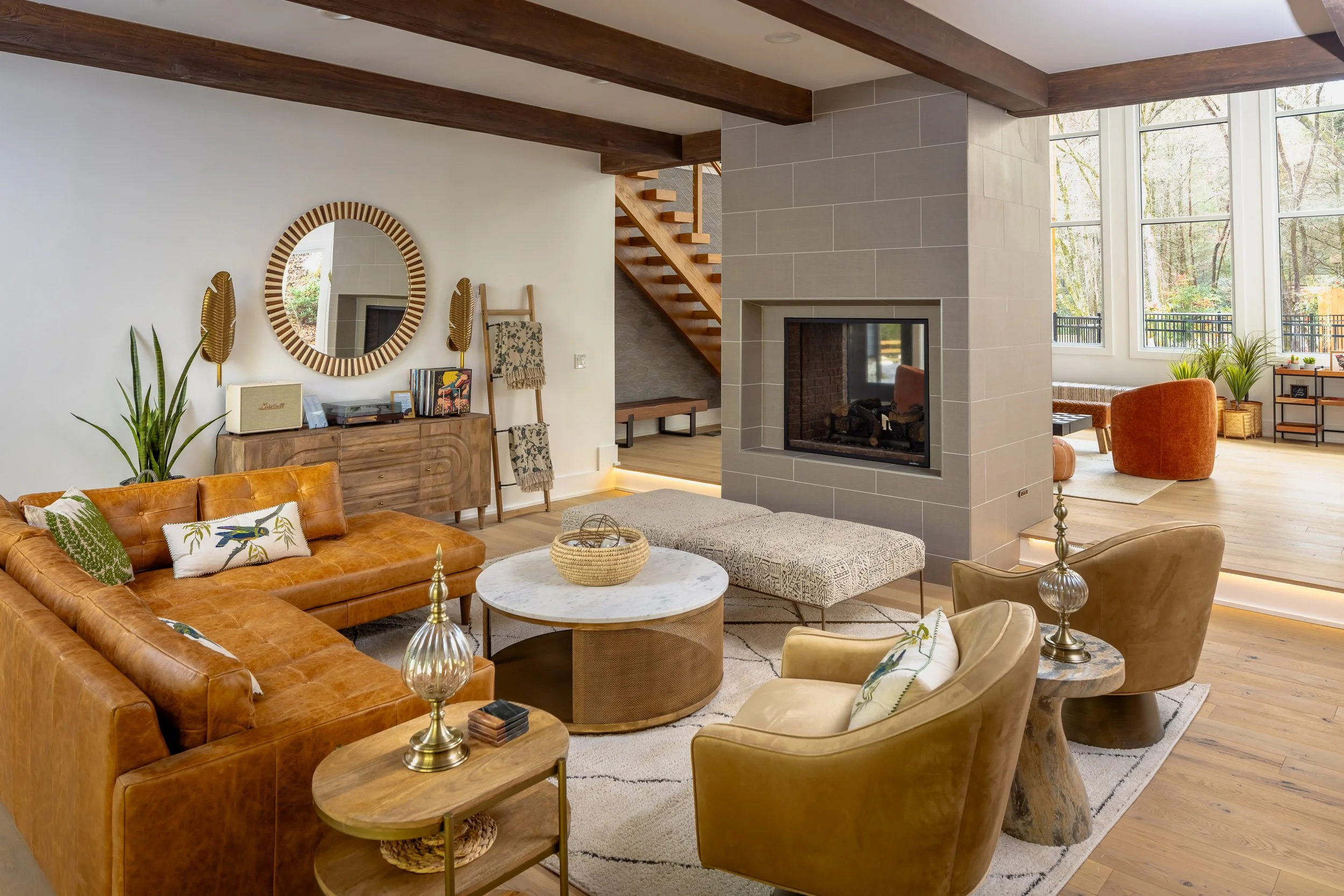 297. living-room-warm-modern-brentwood-los-angeles-interior-design.jpg.jpg