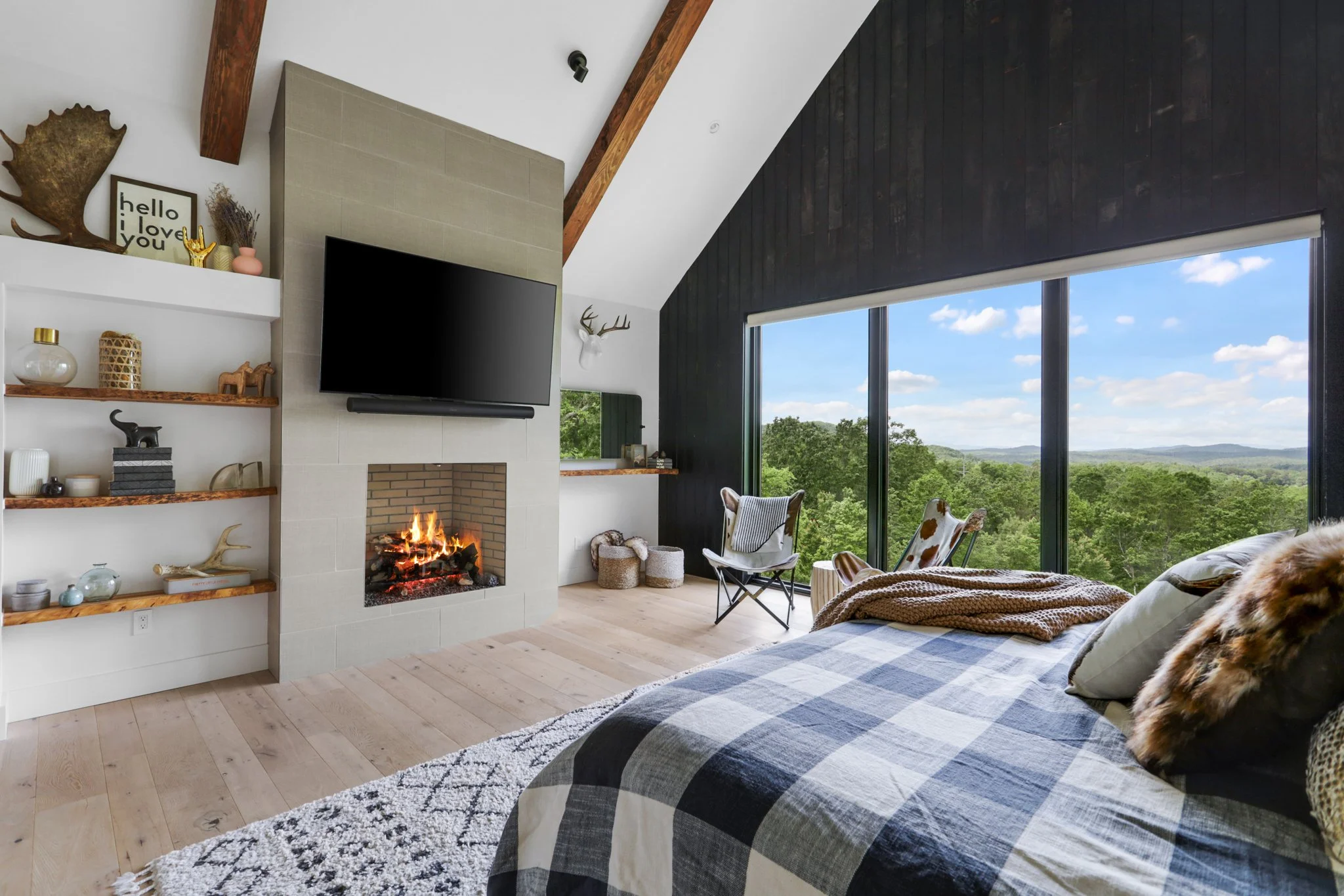 194. bedroom-modern-rustic-hollywood-hills-home.jpg.jpg