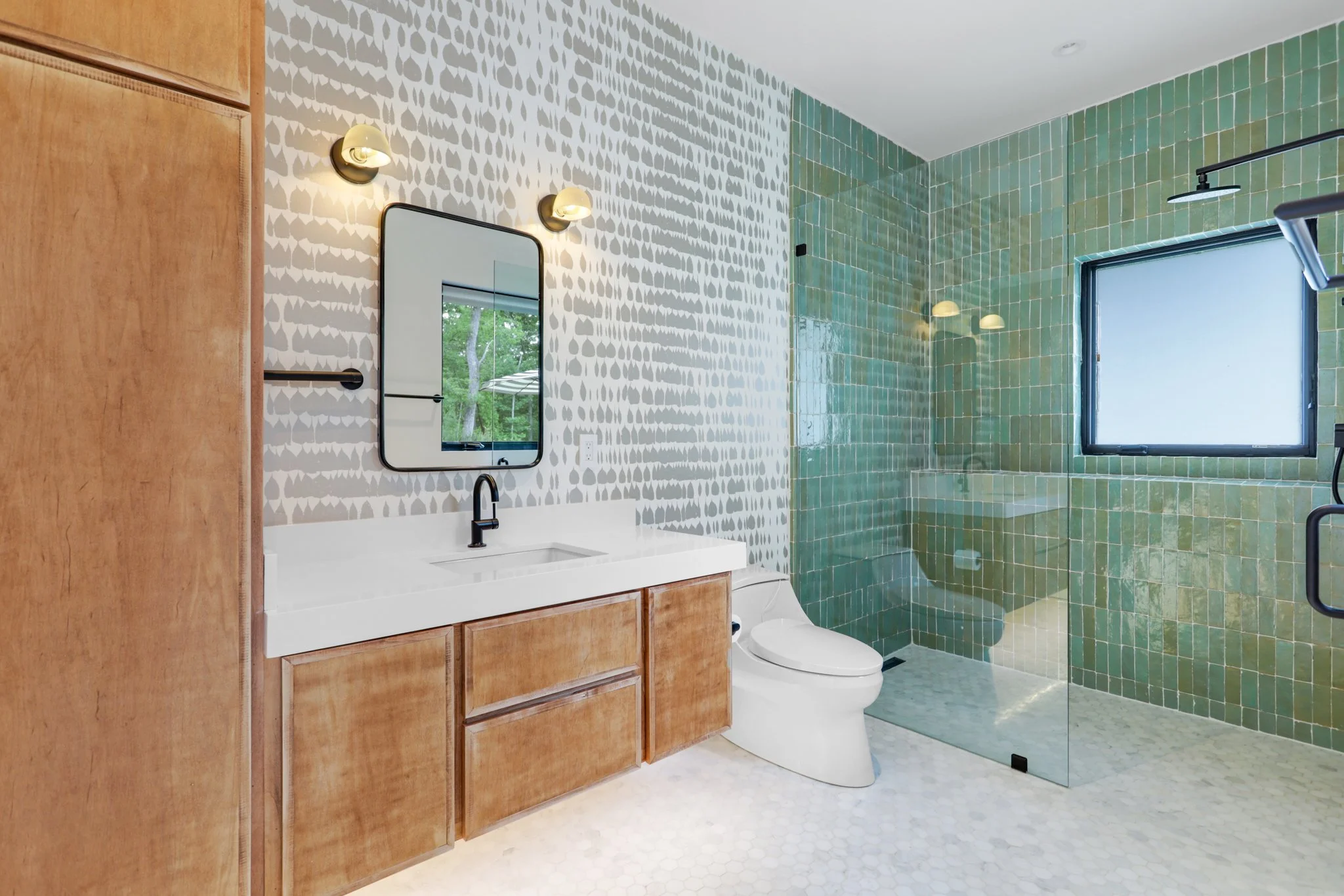 256. bathroom-organic-modern-brentwood-los-angeles-interior-design.jpg.jpg