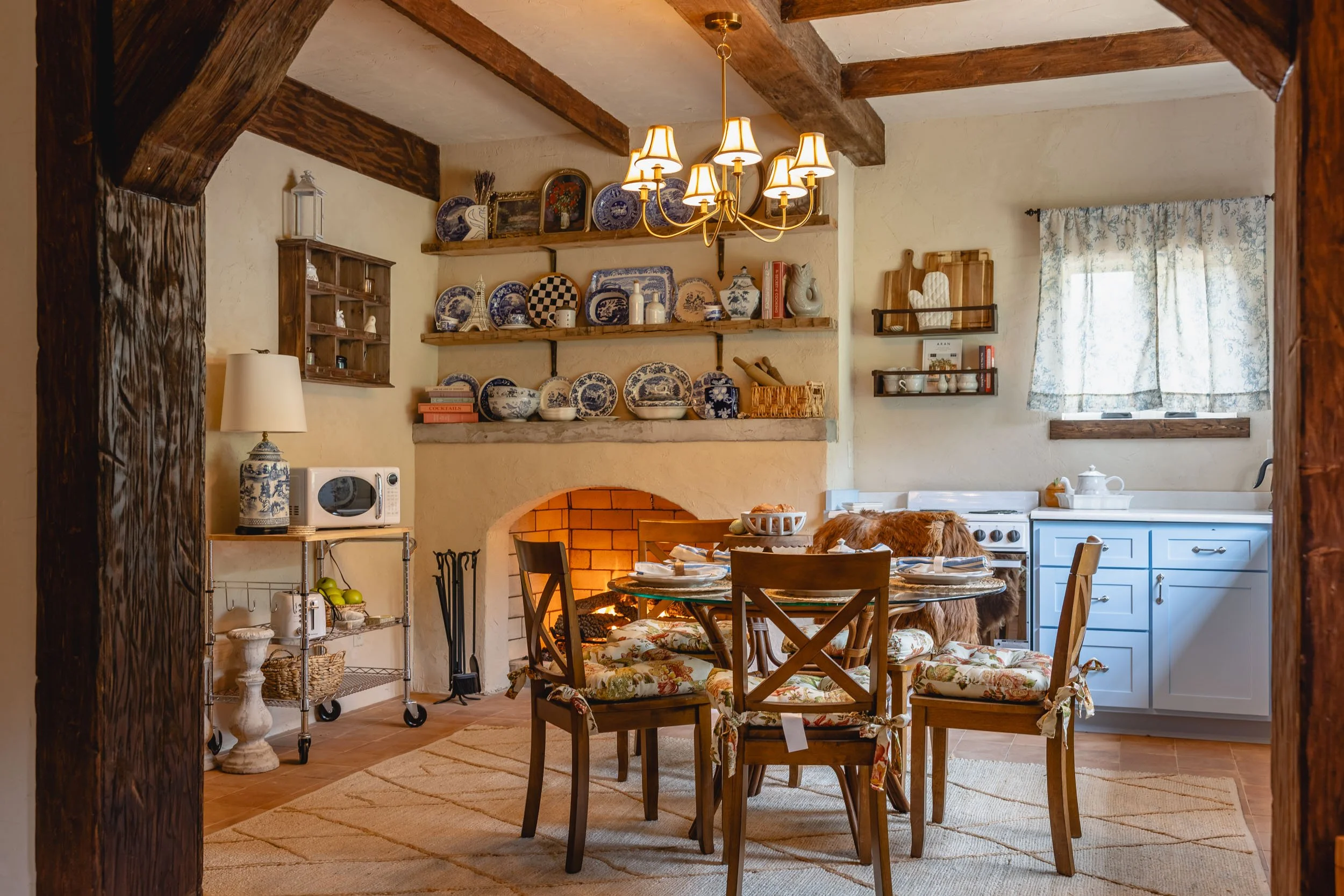 277. kitchen-european-country-calabasas-los-angeles-residence.jpg.jpg