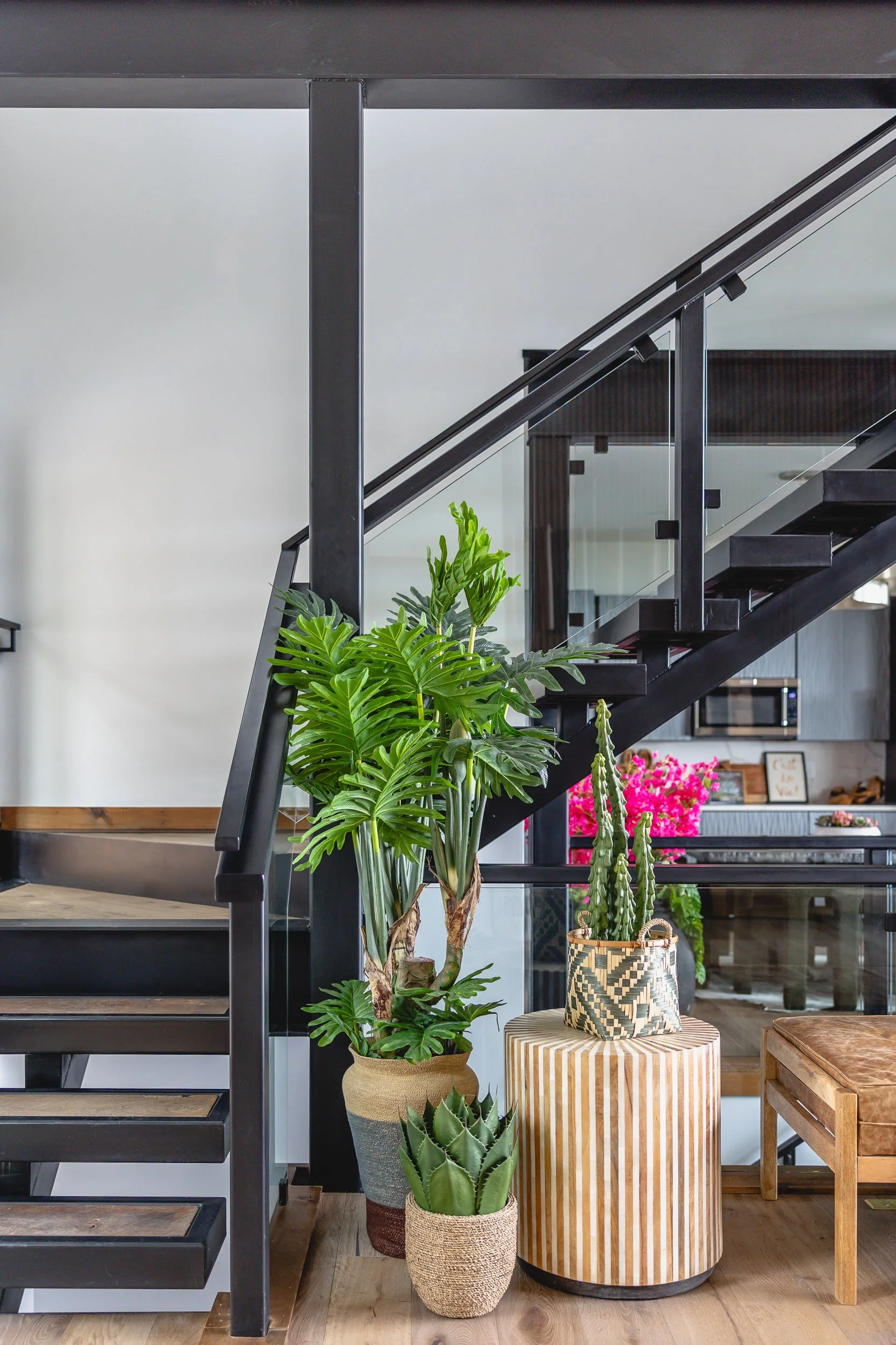 177. staircase-modern-rustic-malibu-los-angeles.jpg.jpg