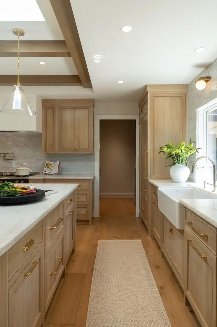 solid wood use in modern kitchen cabinets