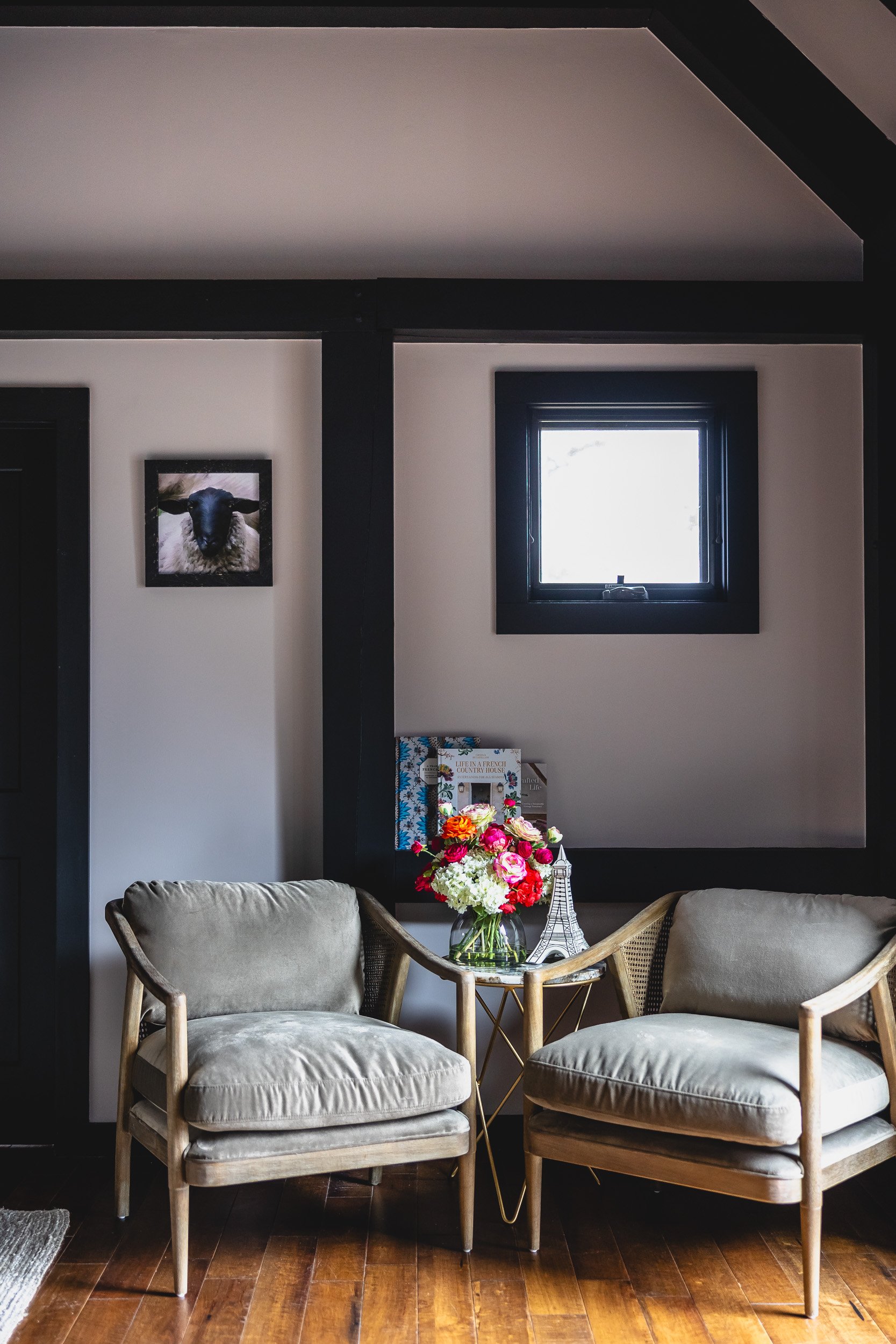217. sitting-area-modern-rustic-hidden-hills-california.jpg.jpg