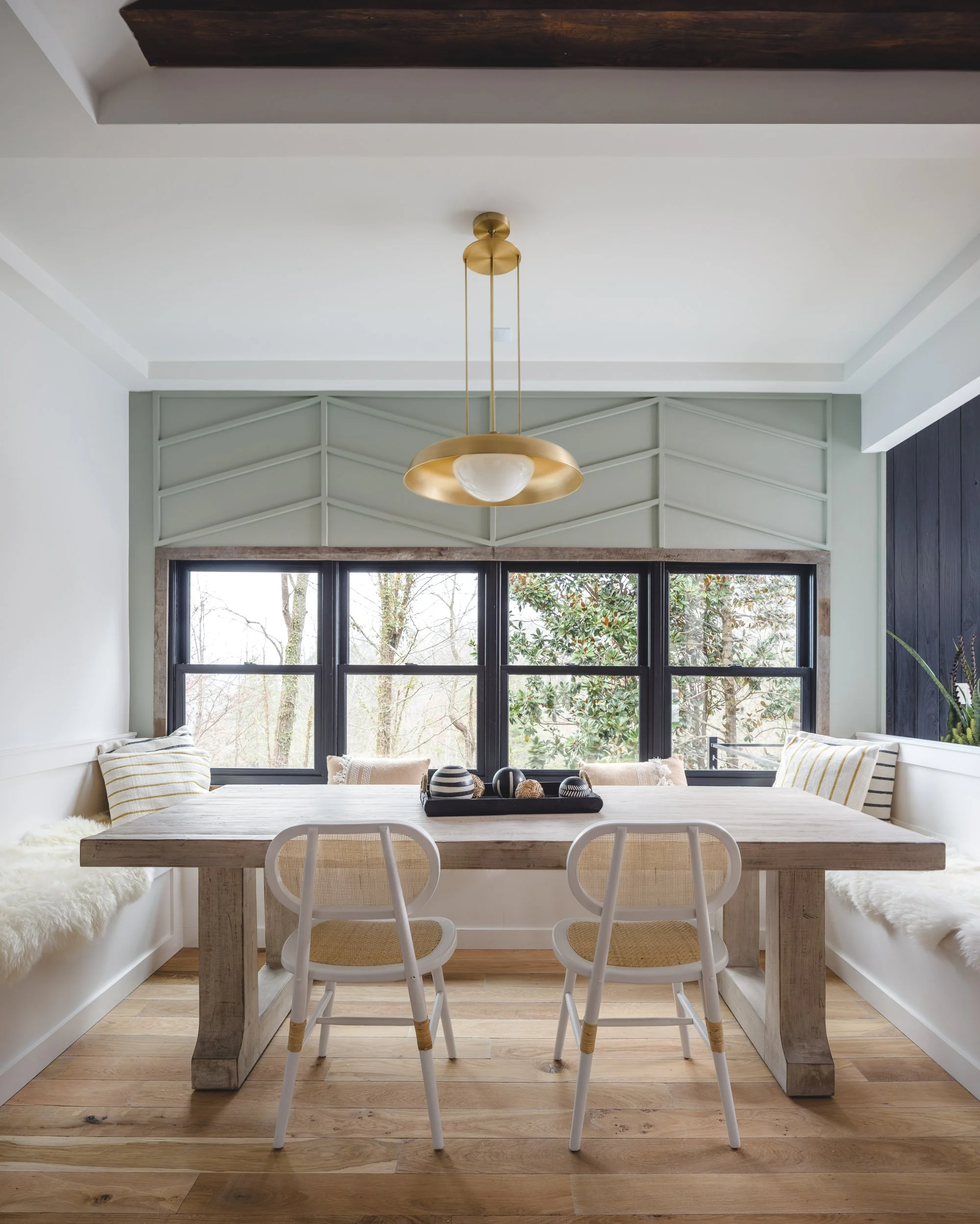 272. breakfast-nook-organic-modern-brentwood-home.jpg.jpg