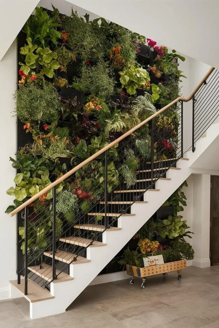 A Living Wall With None of the Fuss