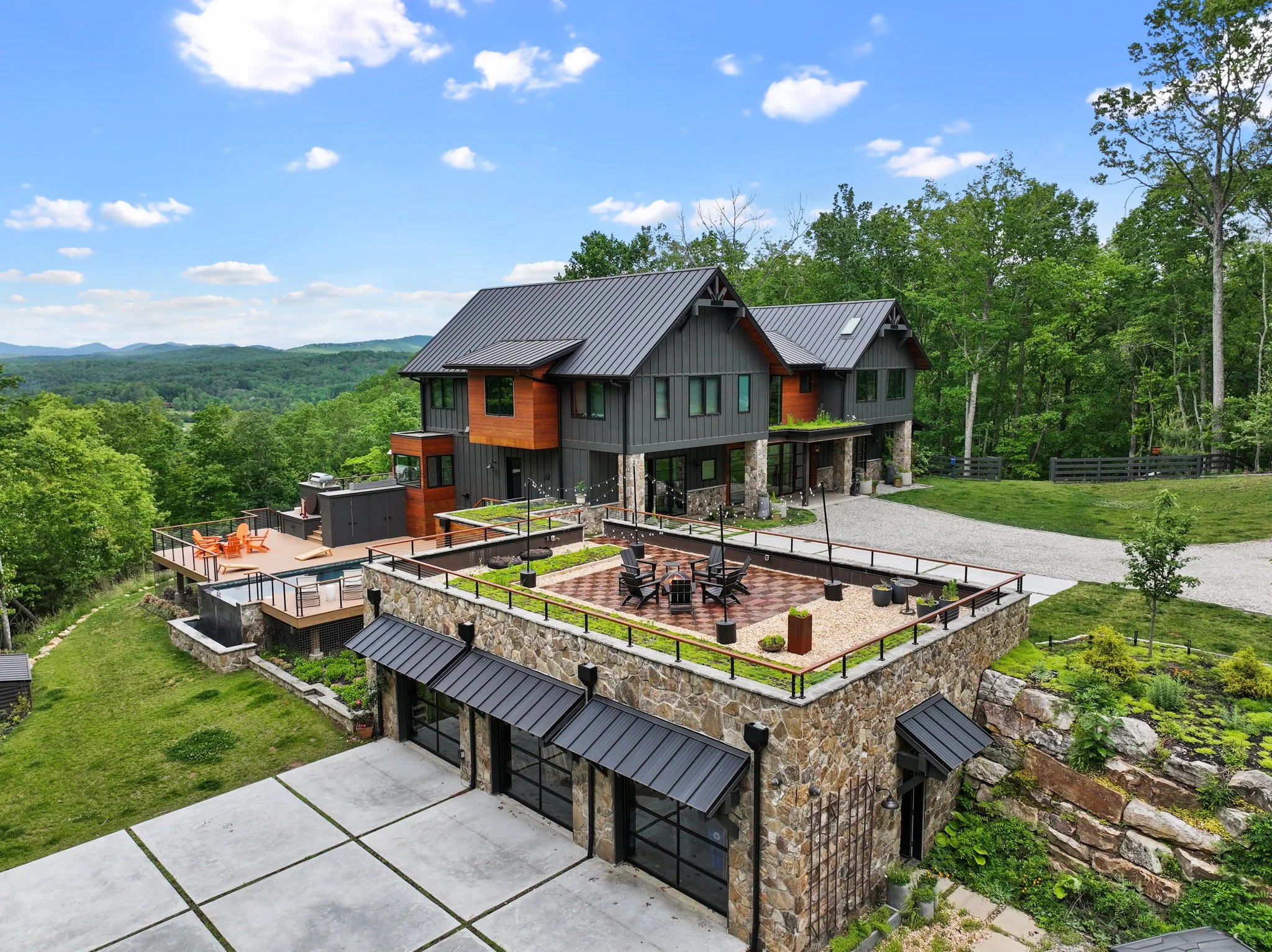 268. mountain-house-exterior-modern-rustic-hidden-hills-los-angeles.jpg.jpg