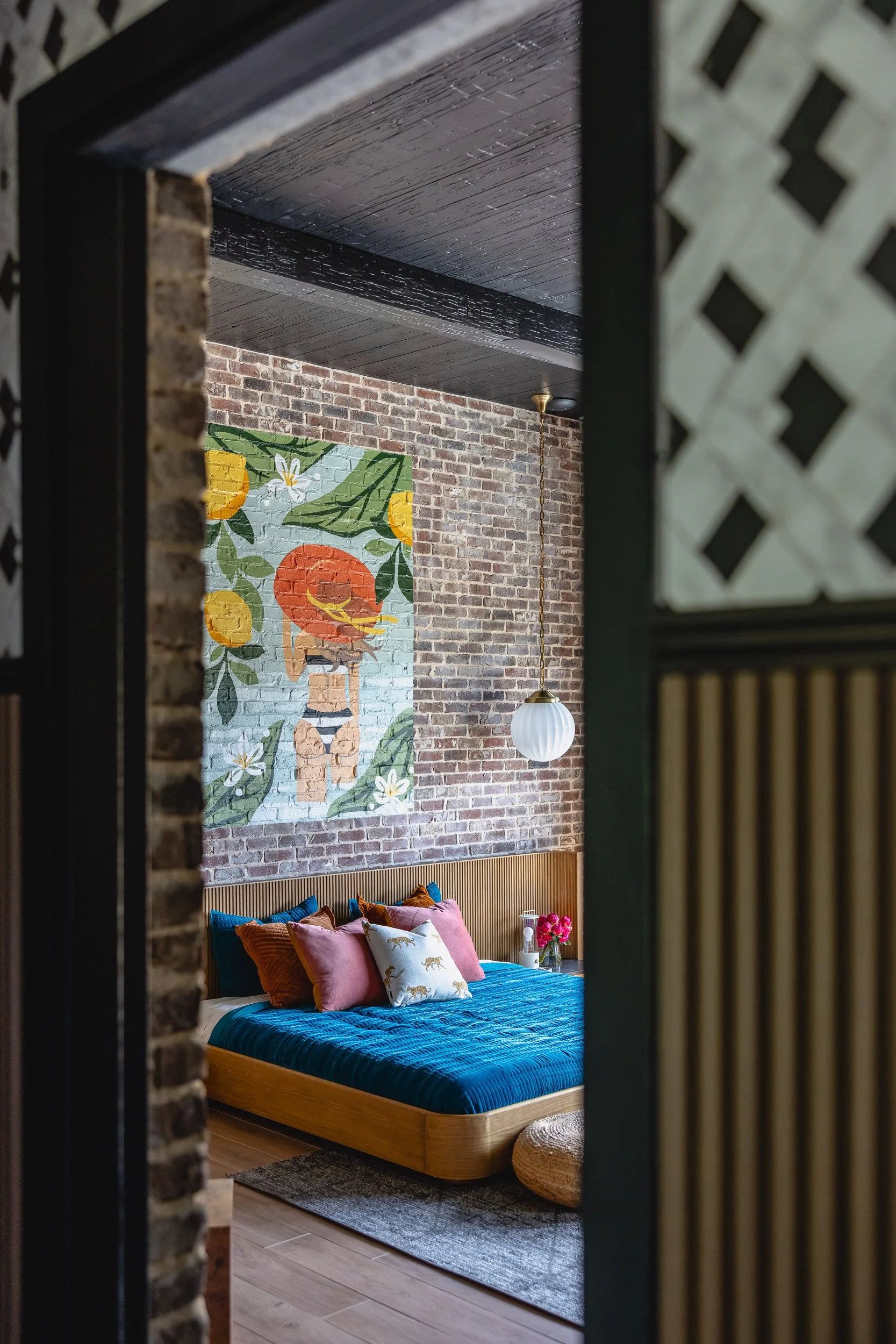 155. bedroom-industrial-eclectic-hollywood-hills-los-angeles.jpg.jpg