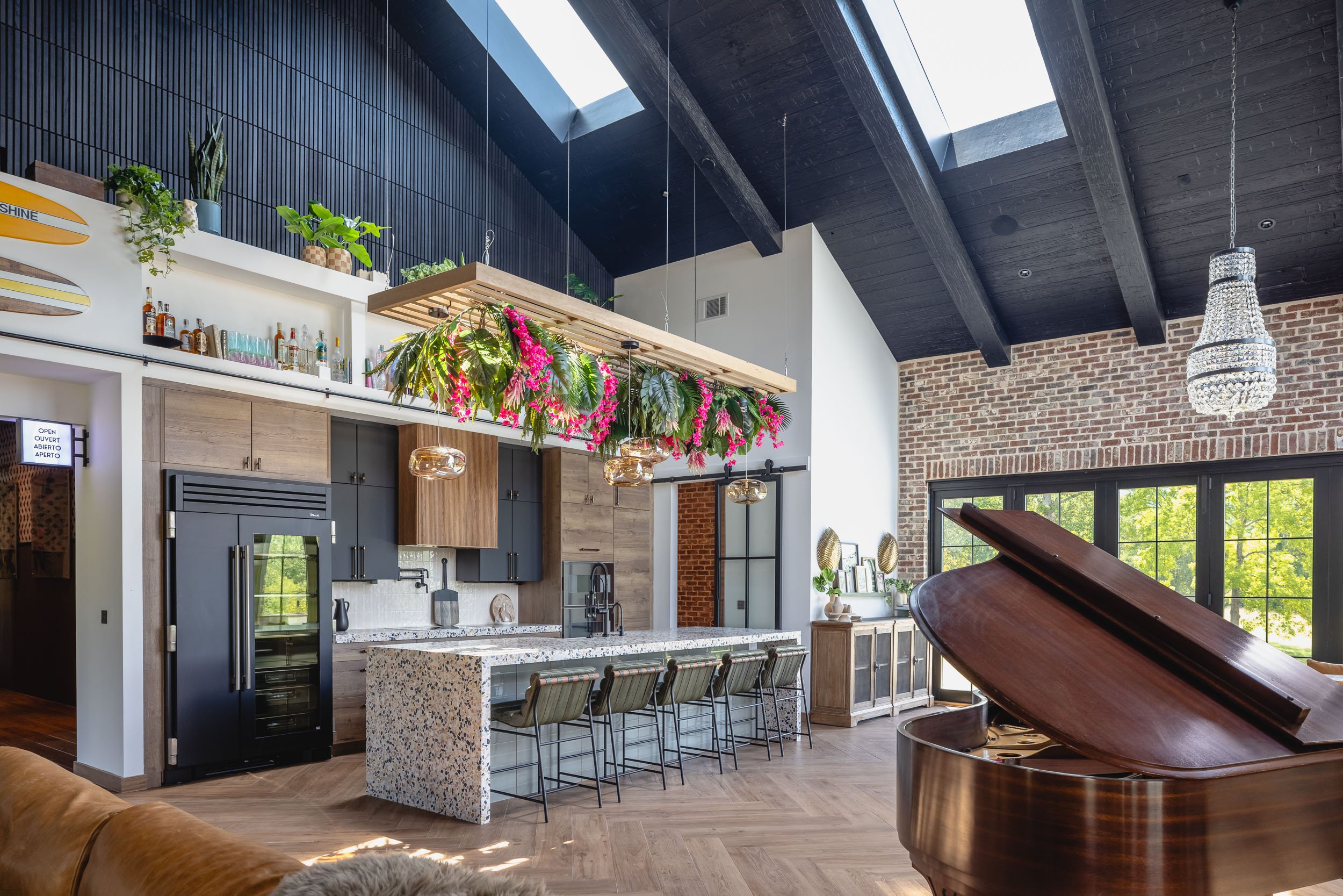 204. vaulted-kitchen-industrial-modern-malibu-los-angeles.jpg.jpg