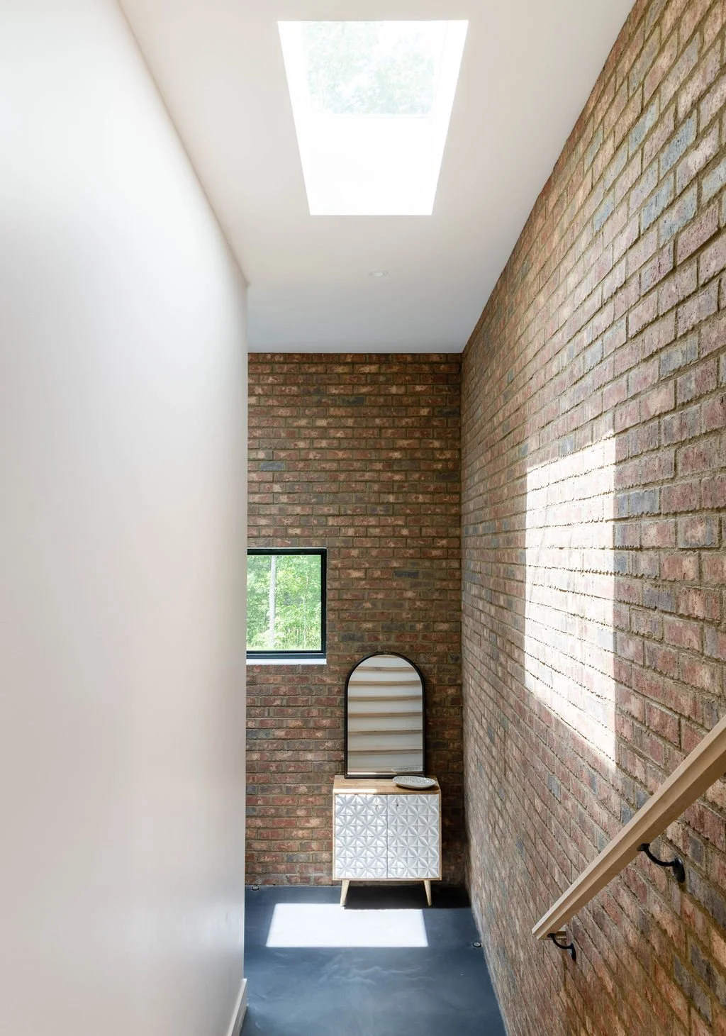 137. stair-hallway-industrial-modern-hollywood-hills-home.jpg.jpg