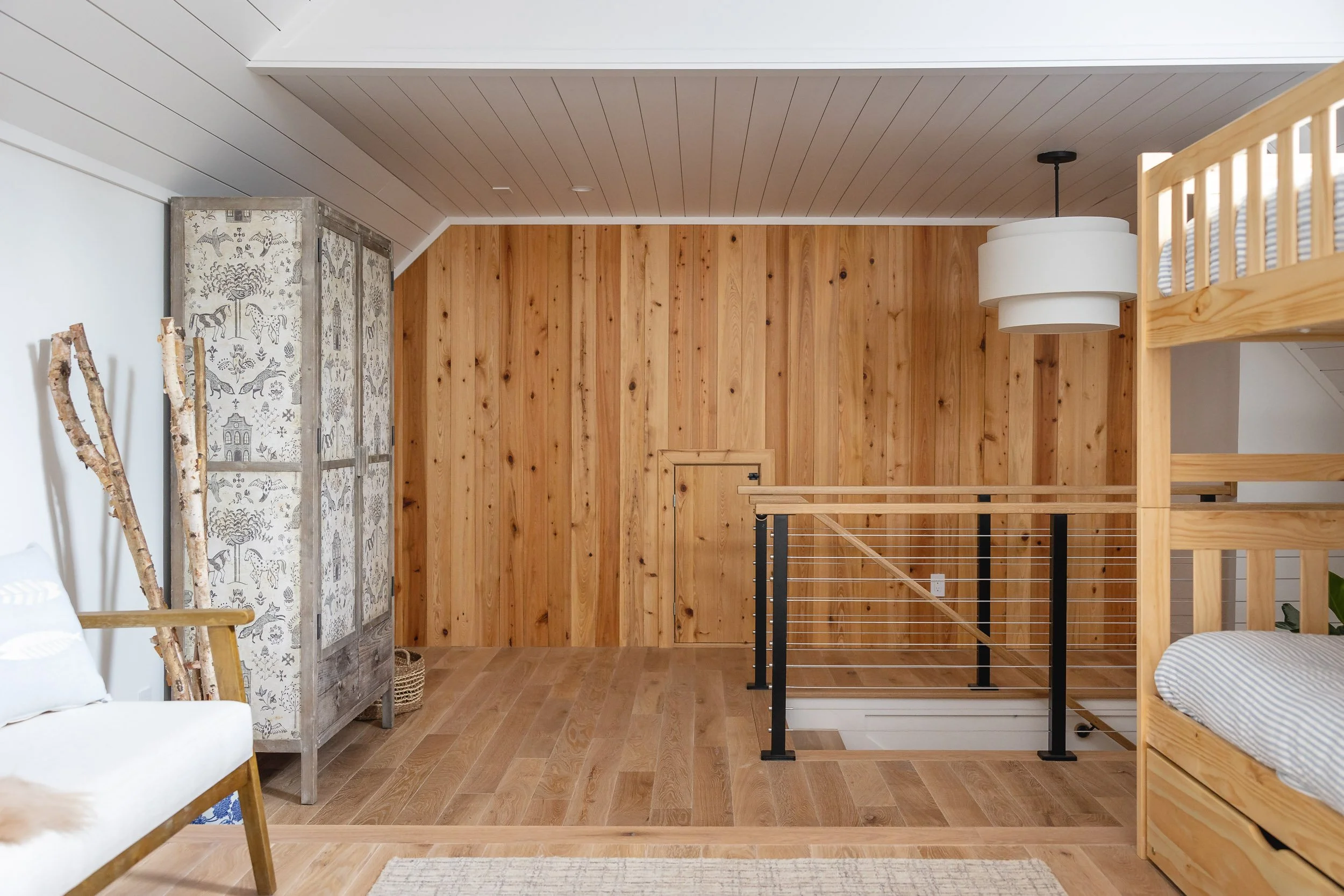 146. loft-bunk-room-rustic-modern-malibu-los-angeles.jpg.jpg