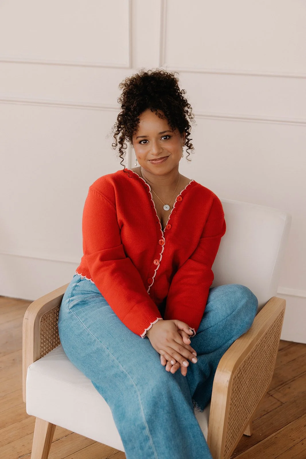 dominique bishop, doula, services, photo, red