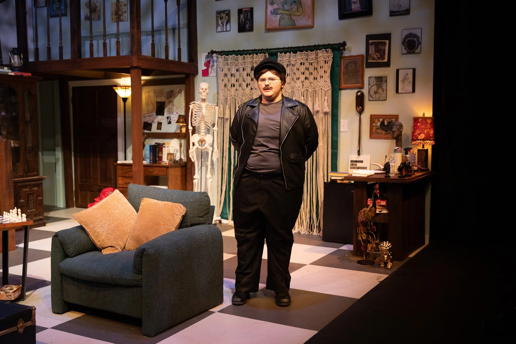 HolmesandWatson25 (13) (1).jpg