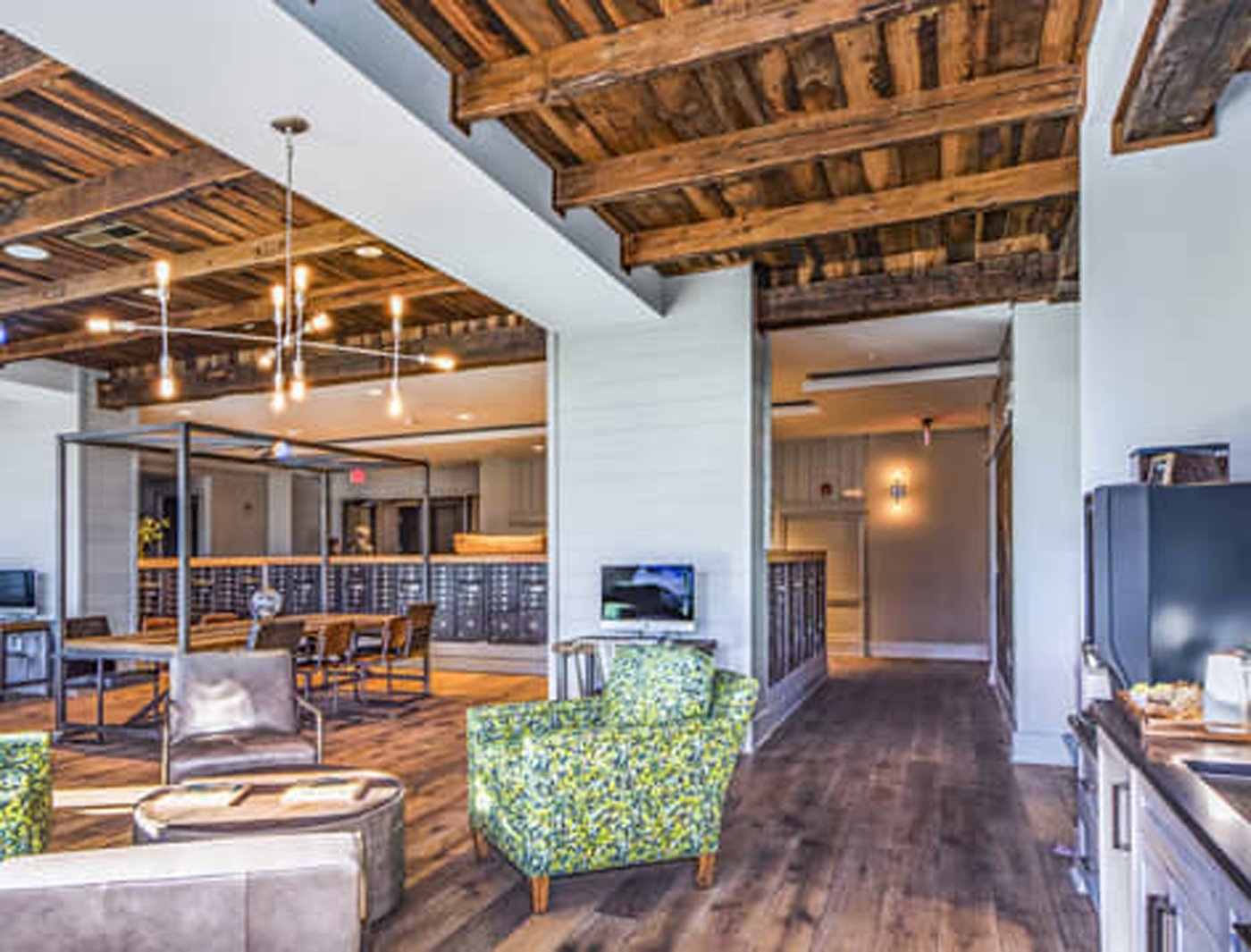the-greene-leasing-office.jpg