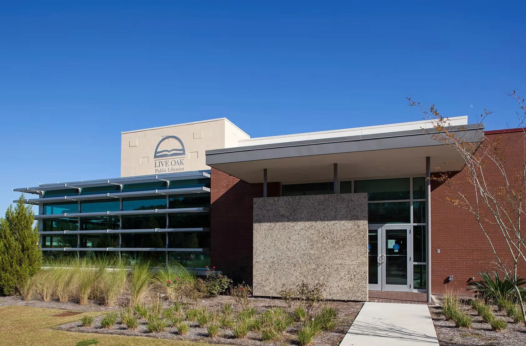 Island and Garden City Public Library