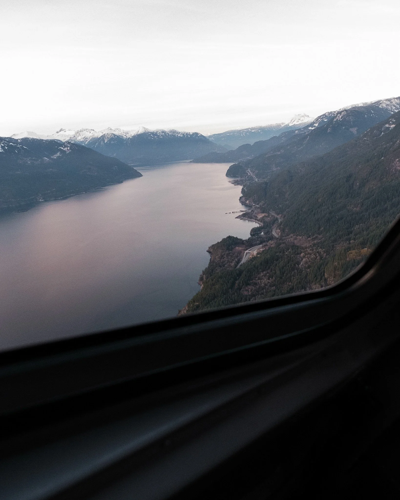If the Sea to Sky highway had a fast-forward button, this would be it.

In just 45 minutes, you're trading city streets for mountain air (or vice versa), with our Whistler &harr; Vancouver transfers. 

PC | @spencerwatson.ca