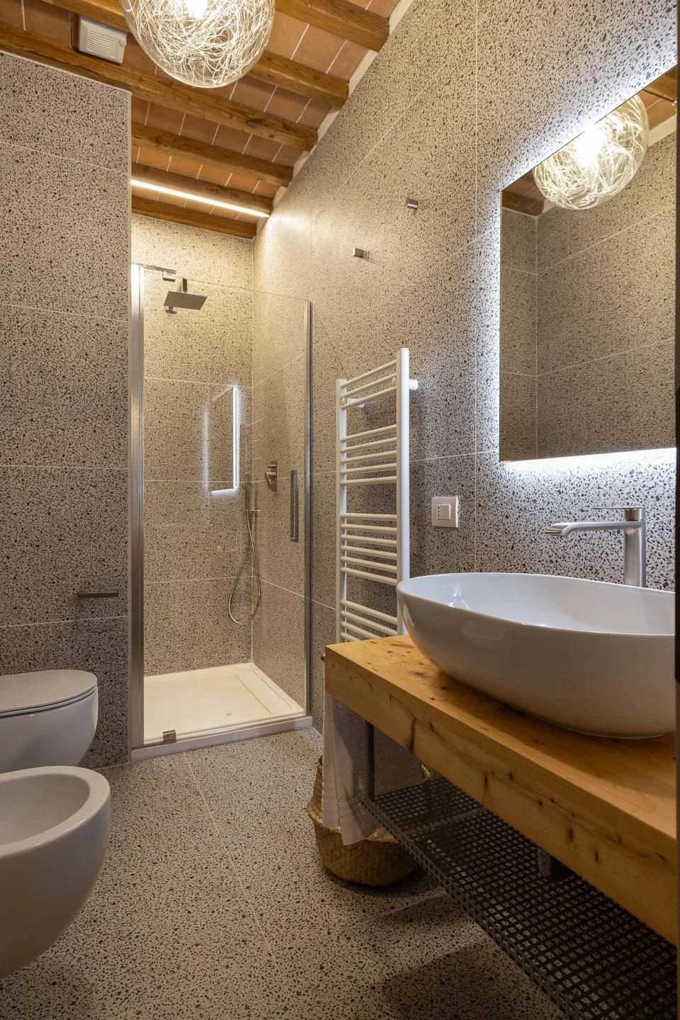 Modern bathroom in a high-end holiday apartment in the historic center of San Gimignano