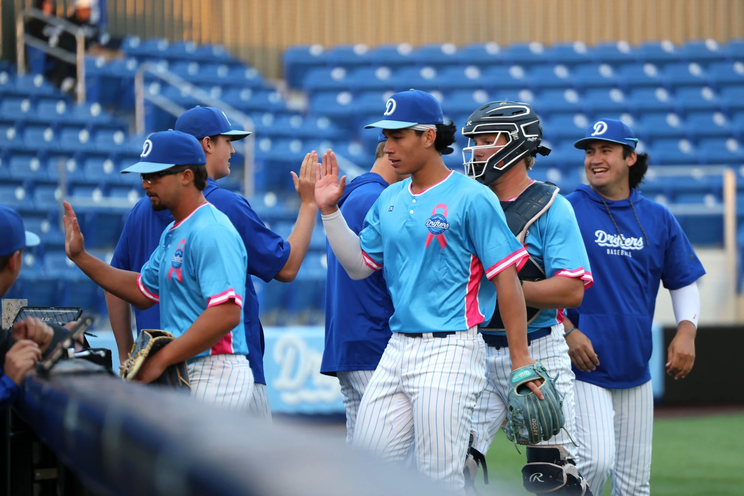 Drifters Late Comeback Falls Short, Drop Series Opener to Bellingham 10-6 in Extras