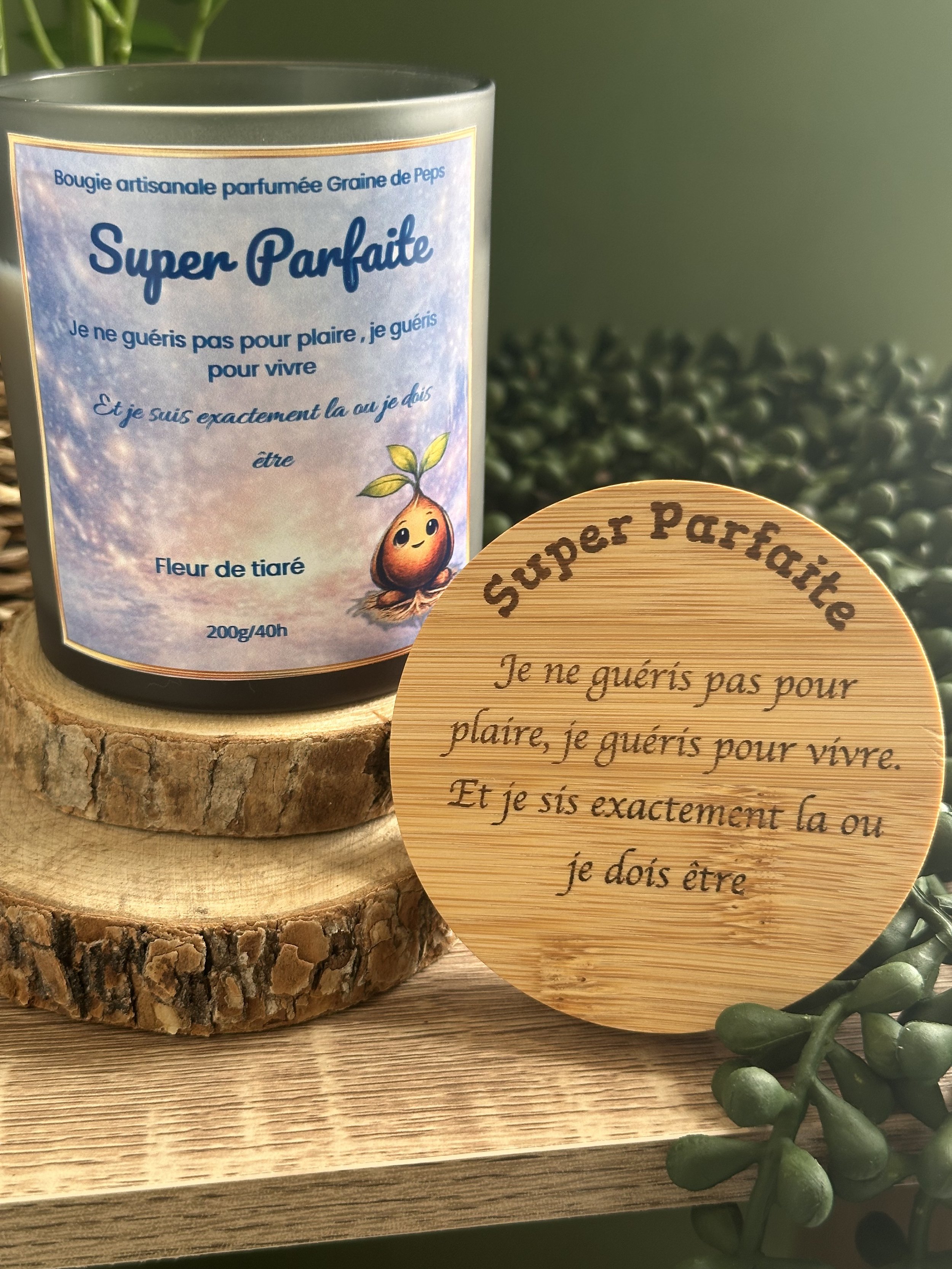 Bougie parfumée Super parfaite - Fleur de tiaré   Collection accompagnante