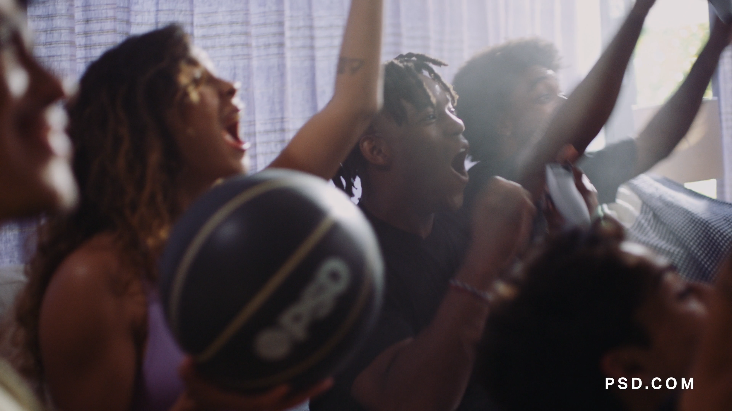 psd_activewear (2160p).00_00_23_13.Still029.png