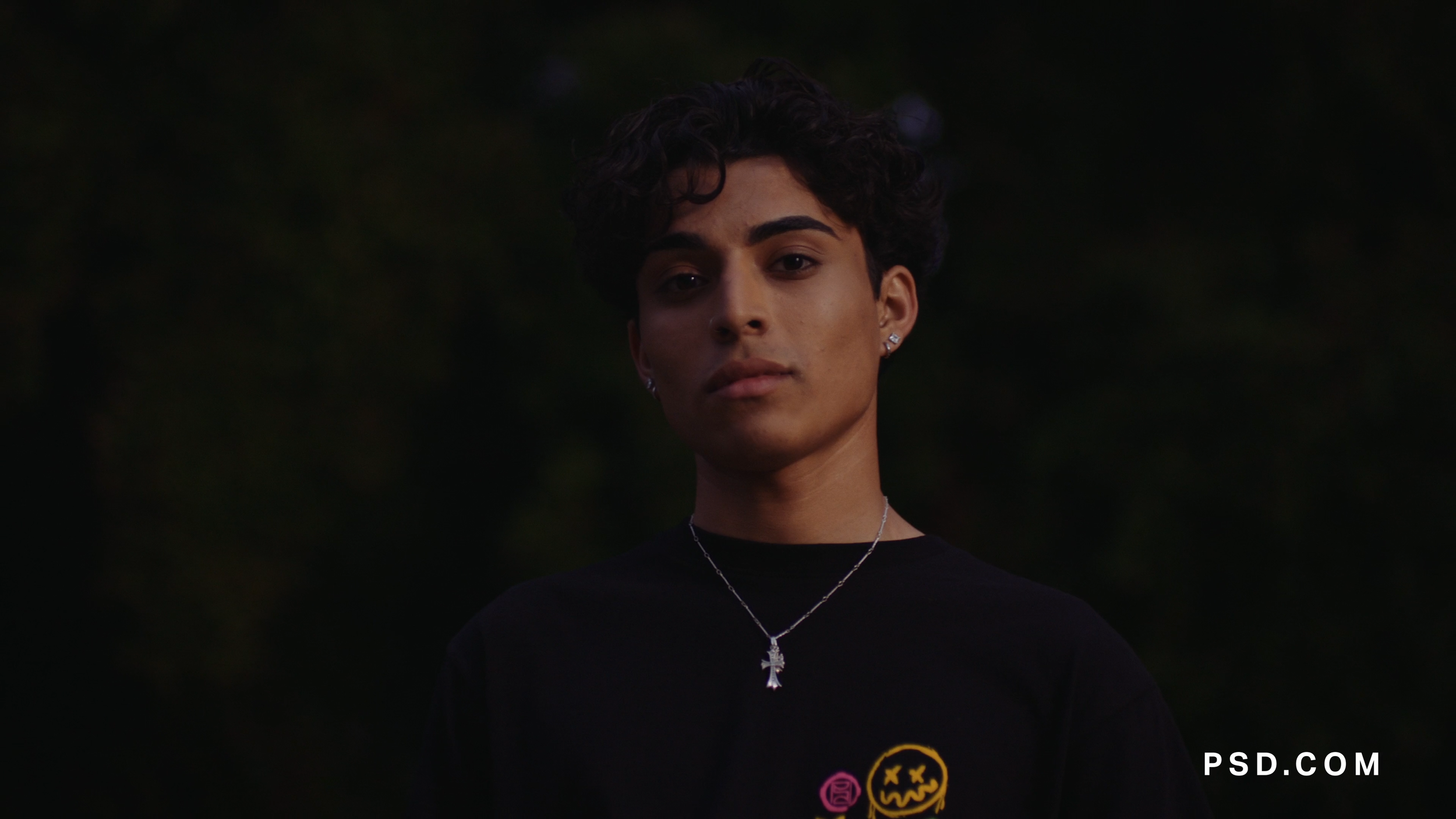 psd_activewear (2160p).00_00_09_01.Still011.png