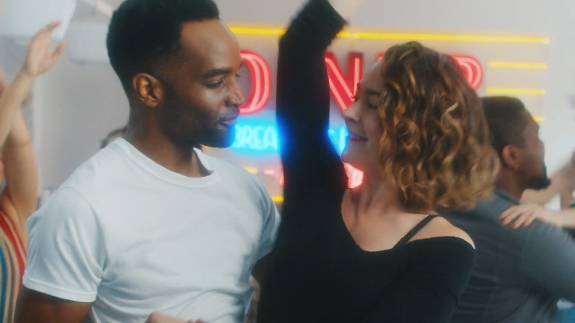 hinge_-_designed_to_be_deleted (1080p).00_00_23_05.Still005.png