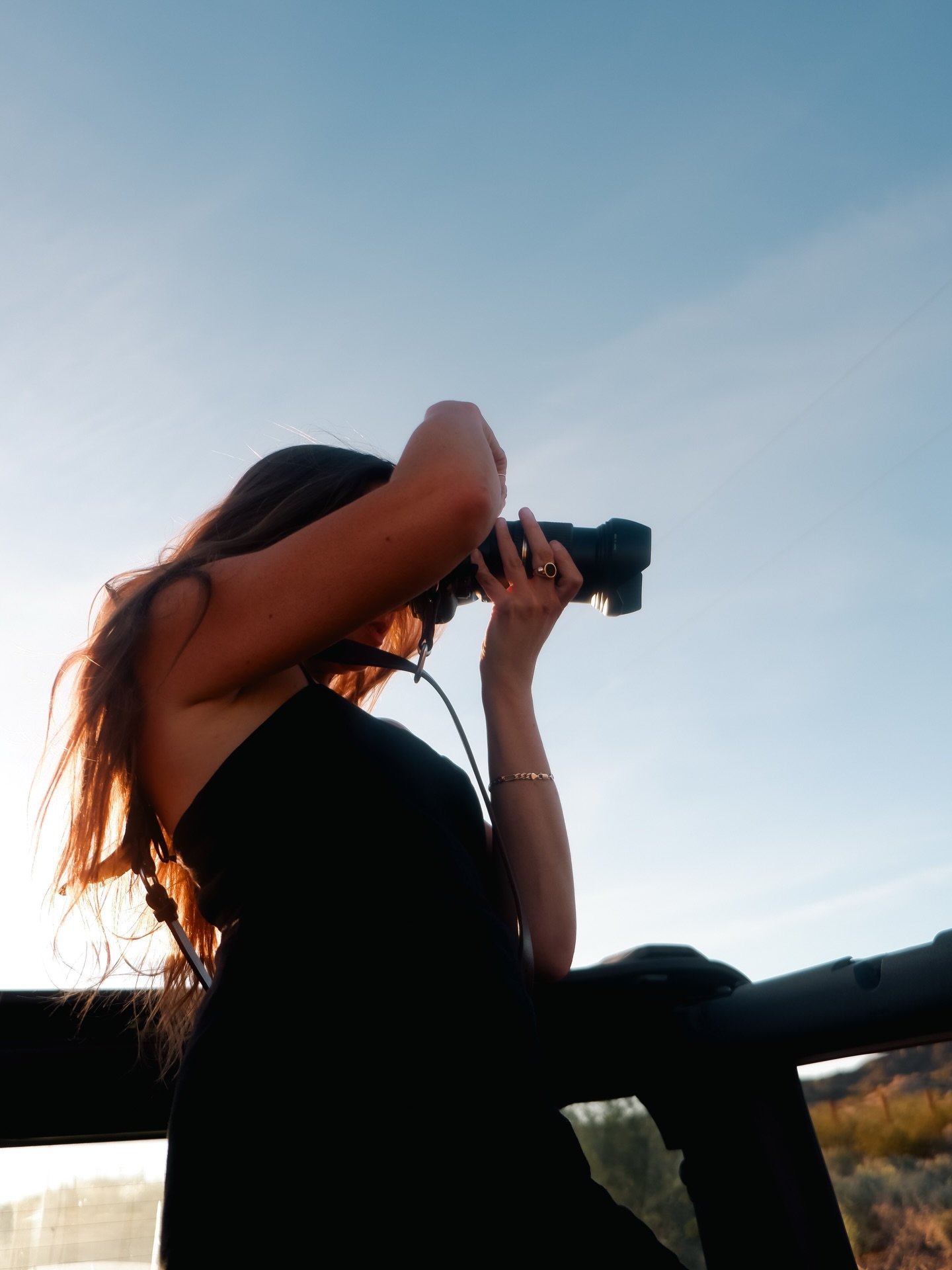 My new favorite way to shoot: out the top of a moving vehicle.

BTS from my shoot this week with Reuben @reubenandthedark 

Beautifully captured by @kelsey___mac 📸