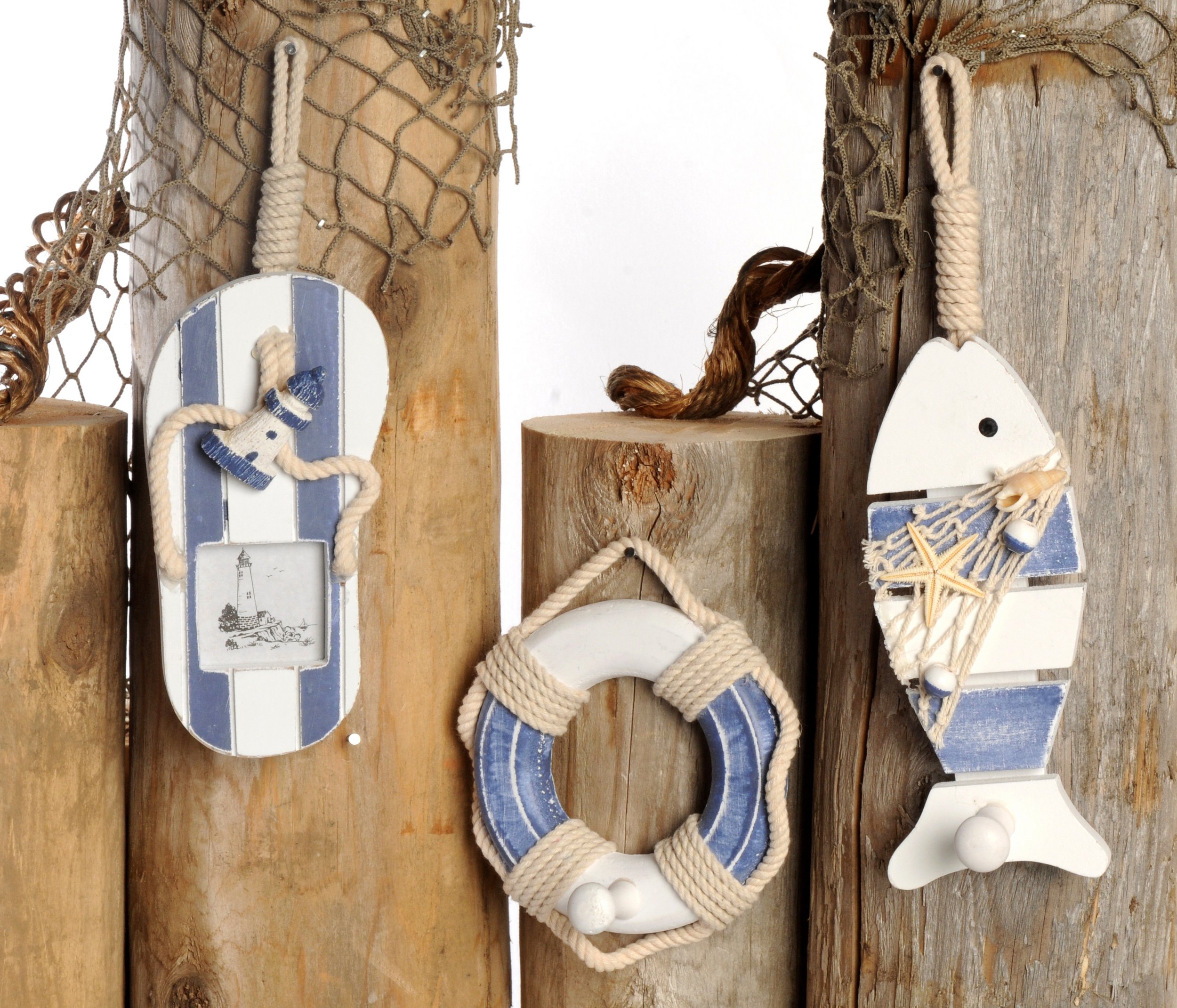 Nautical-Themed Wall Decor Set