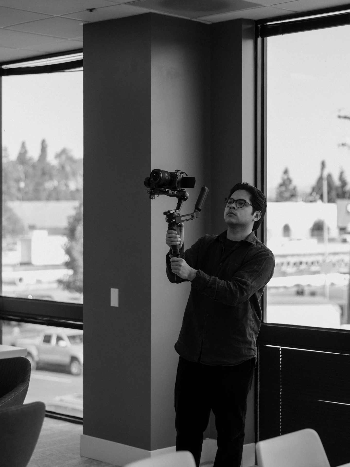 Behind the scenes from a training shoot for MeaeCare. @meaecare 

Good training videos aren&rsquo;t about production value. They&rsquo;re about removing friction.

When done right, they replace hours of live training, keep information consistent, and