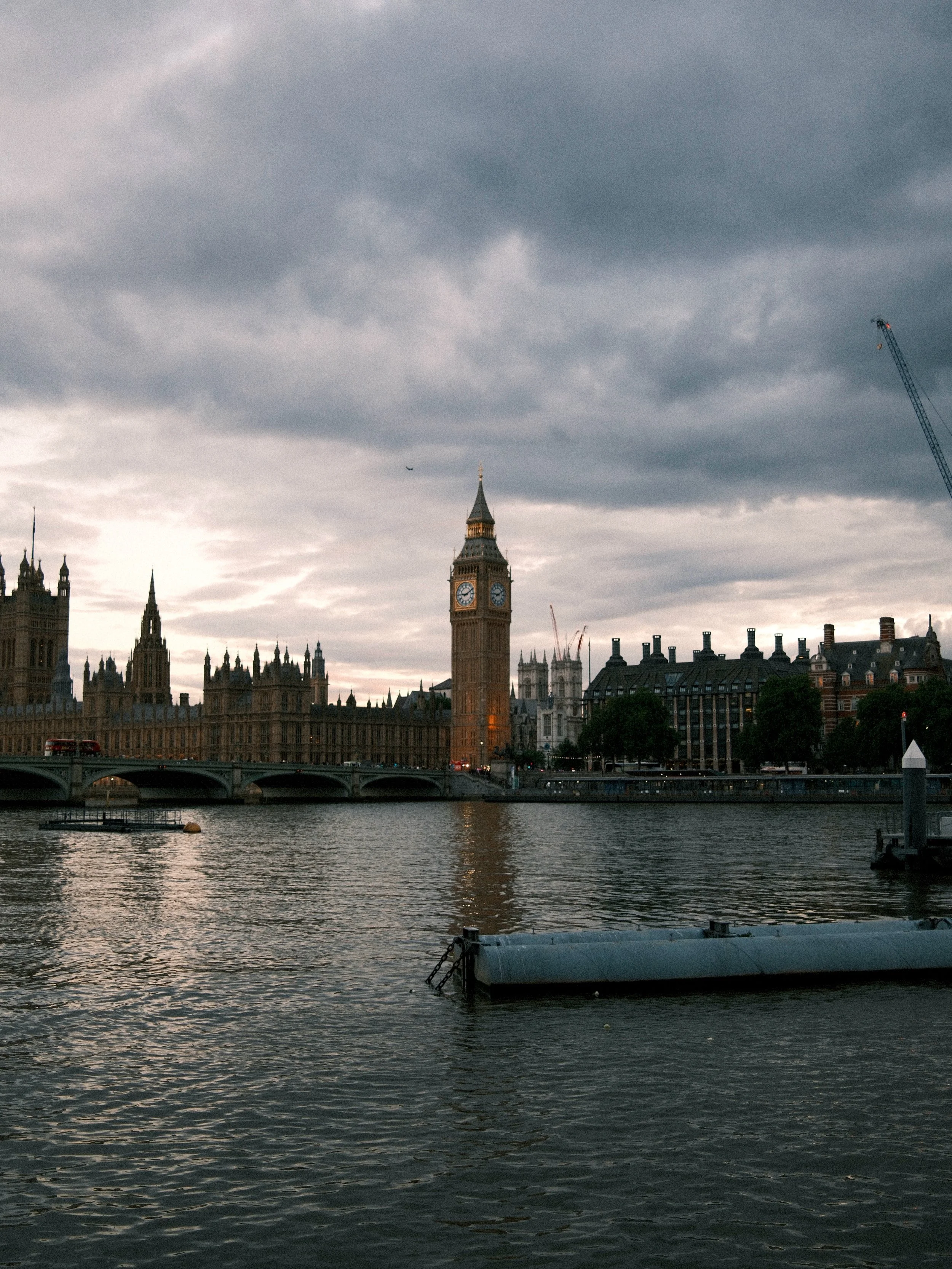 The best layover 🇬🇧 

#FujifilmX100VI #X100VI #London #MaffeyFilms