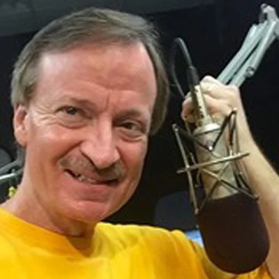 99.7 THE WOLF'S BILL REED