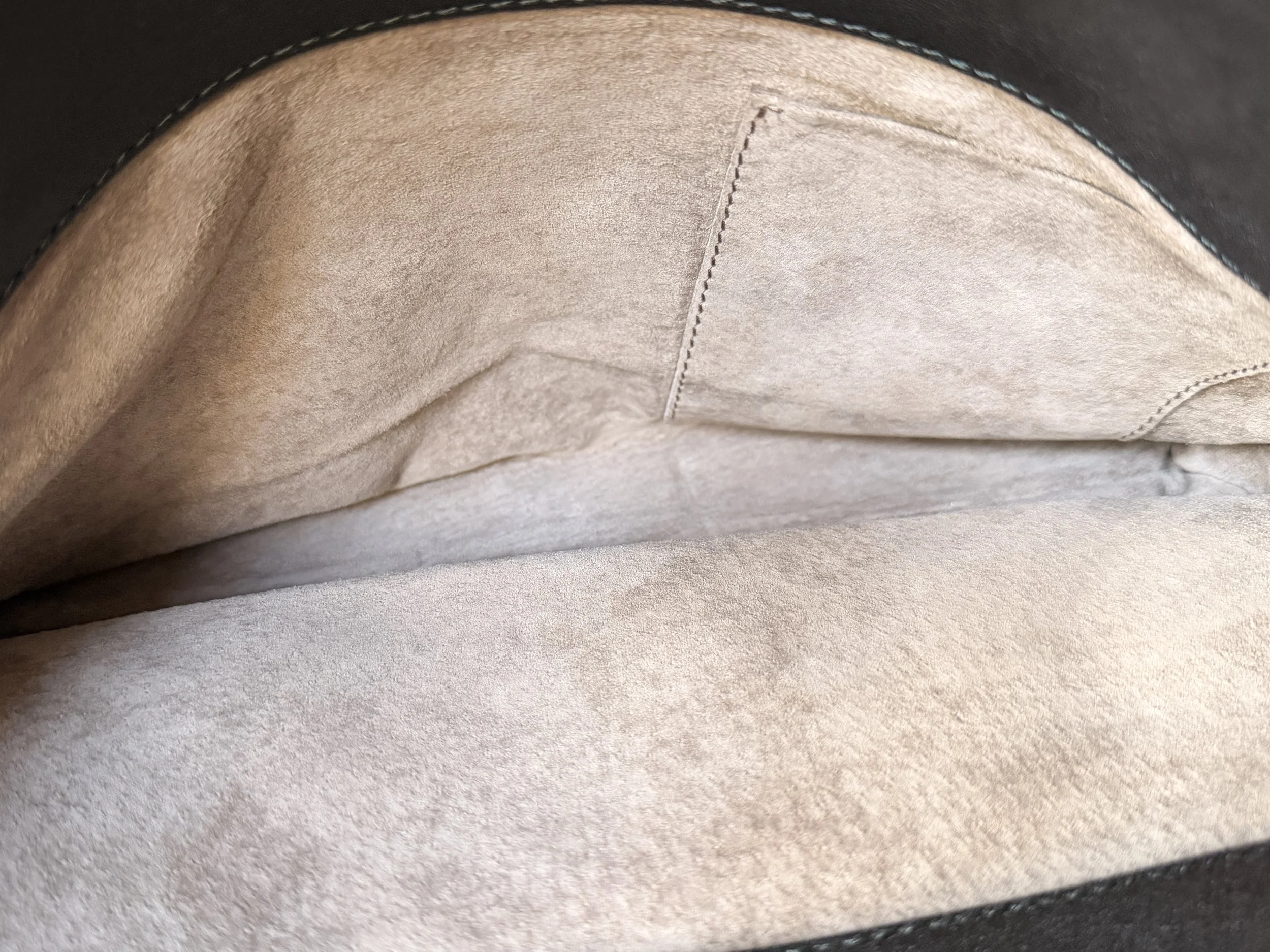 bottega-olimpia-shoulder-bag-interior-1