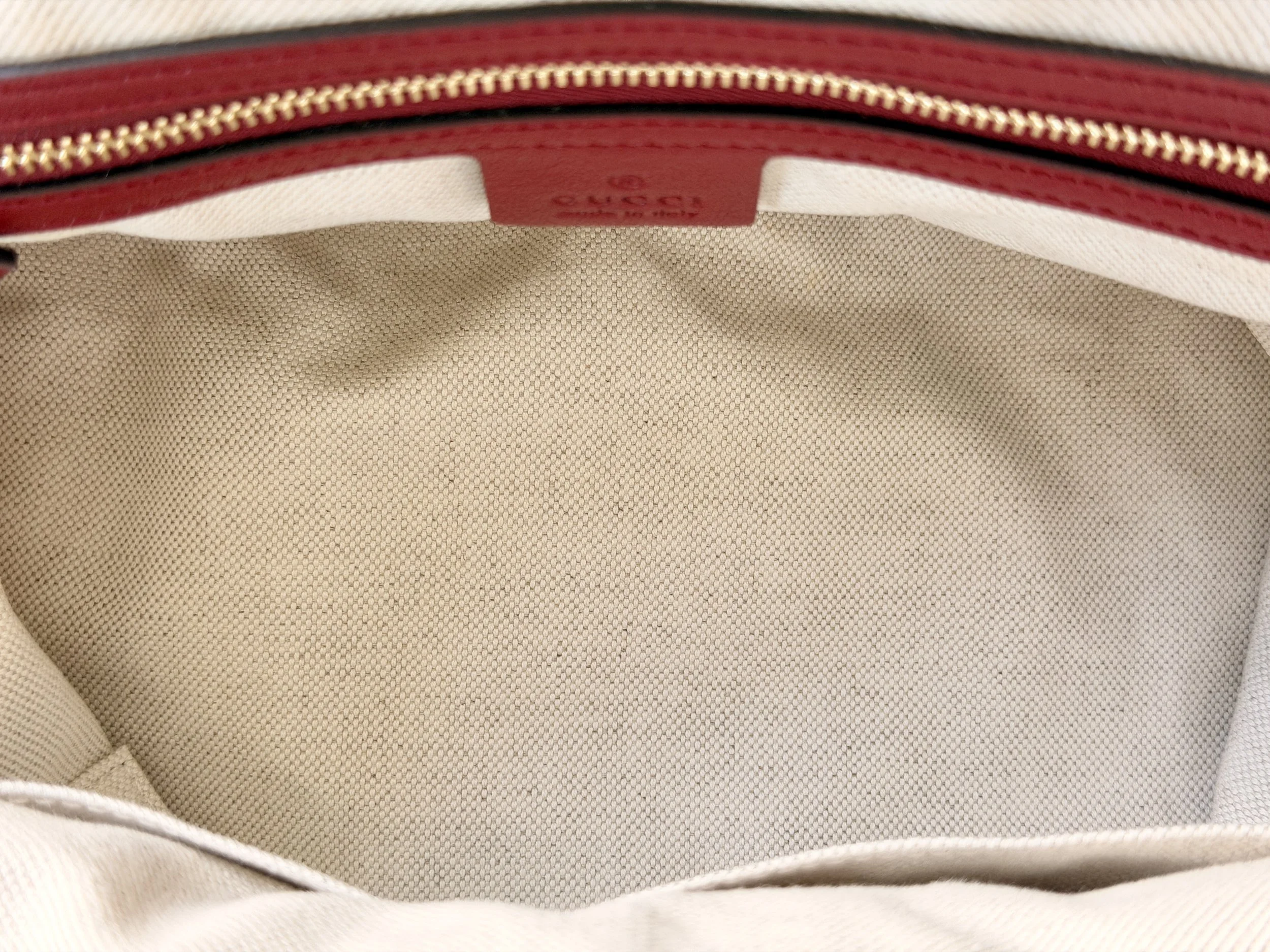 gucci-rainbow-crochet-tote-interior-1.jpg