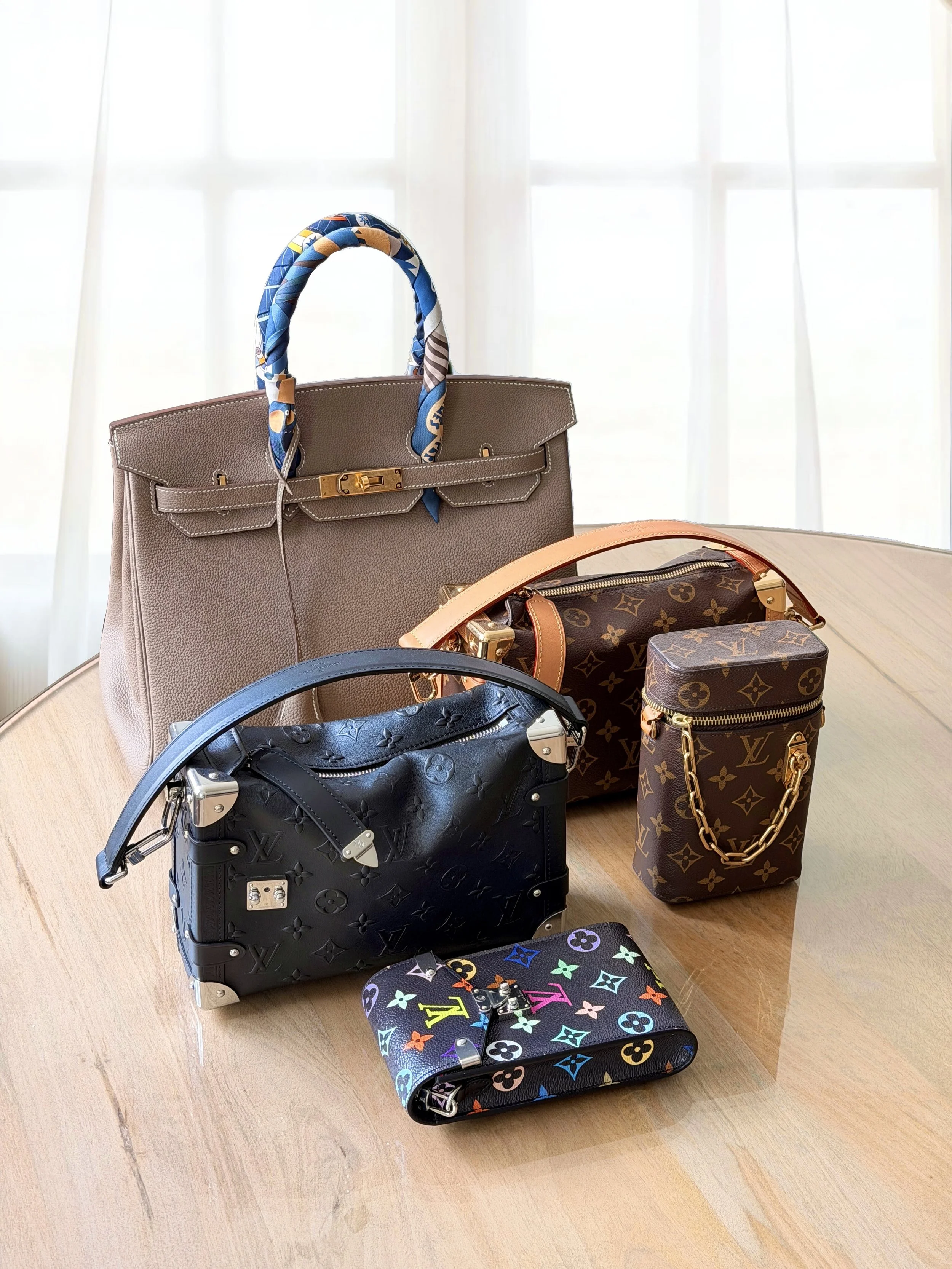 Are It-Bags Over? The Evolution of Handbags as Status Symbols