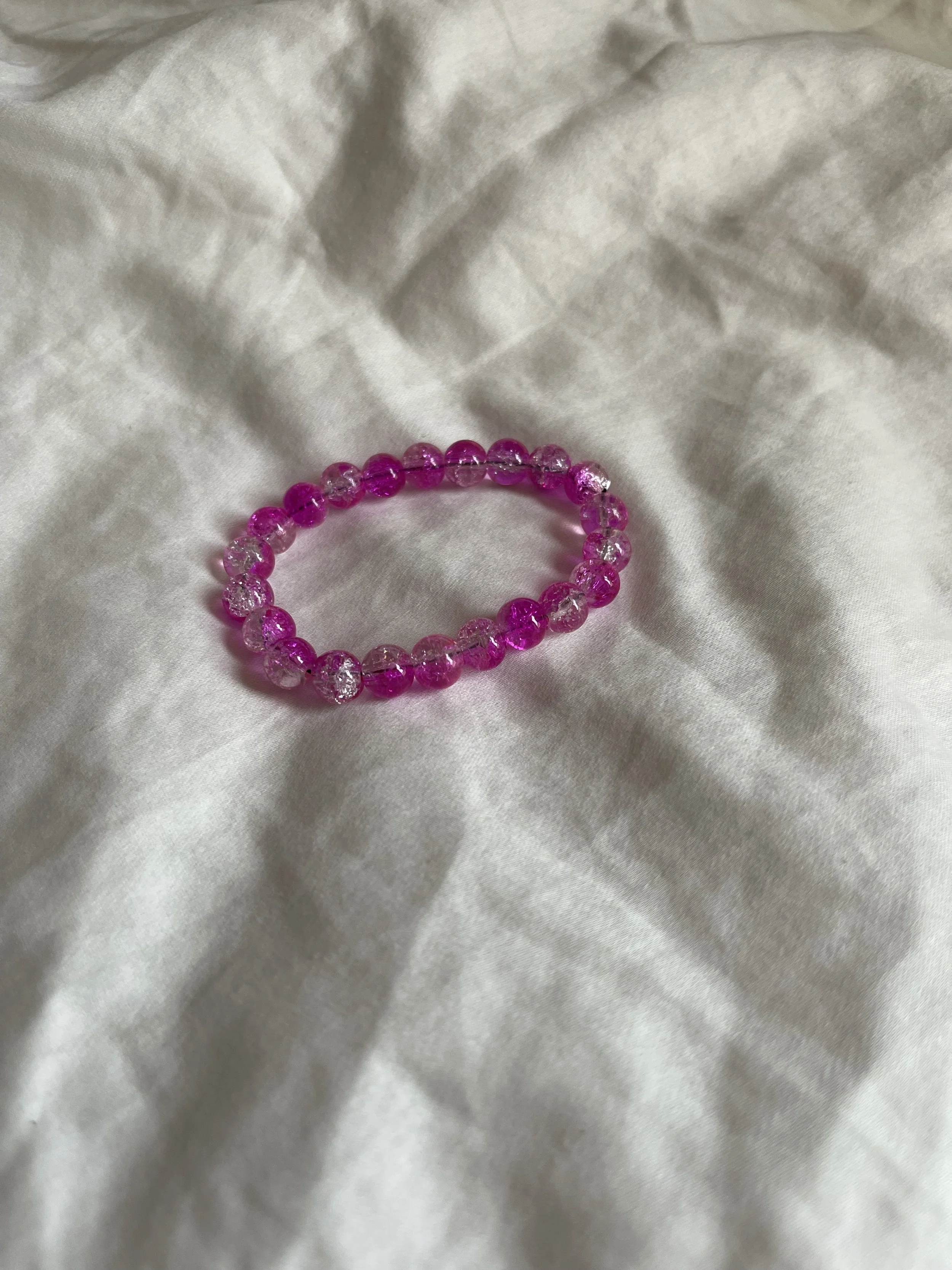 Pink light pink crackle beaded bracelet