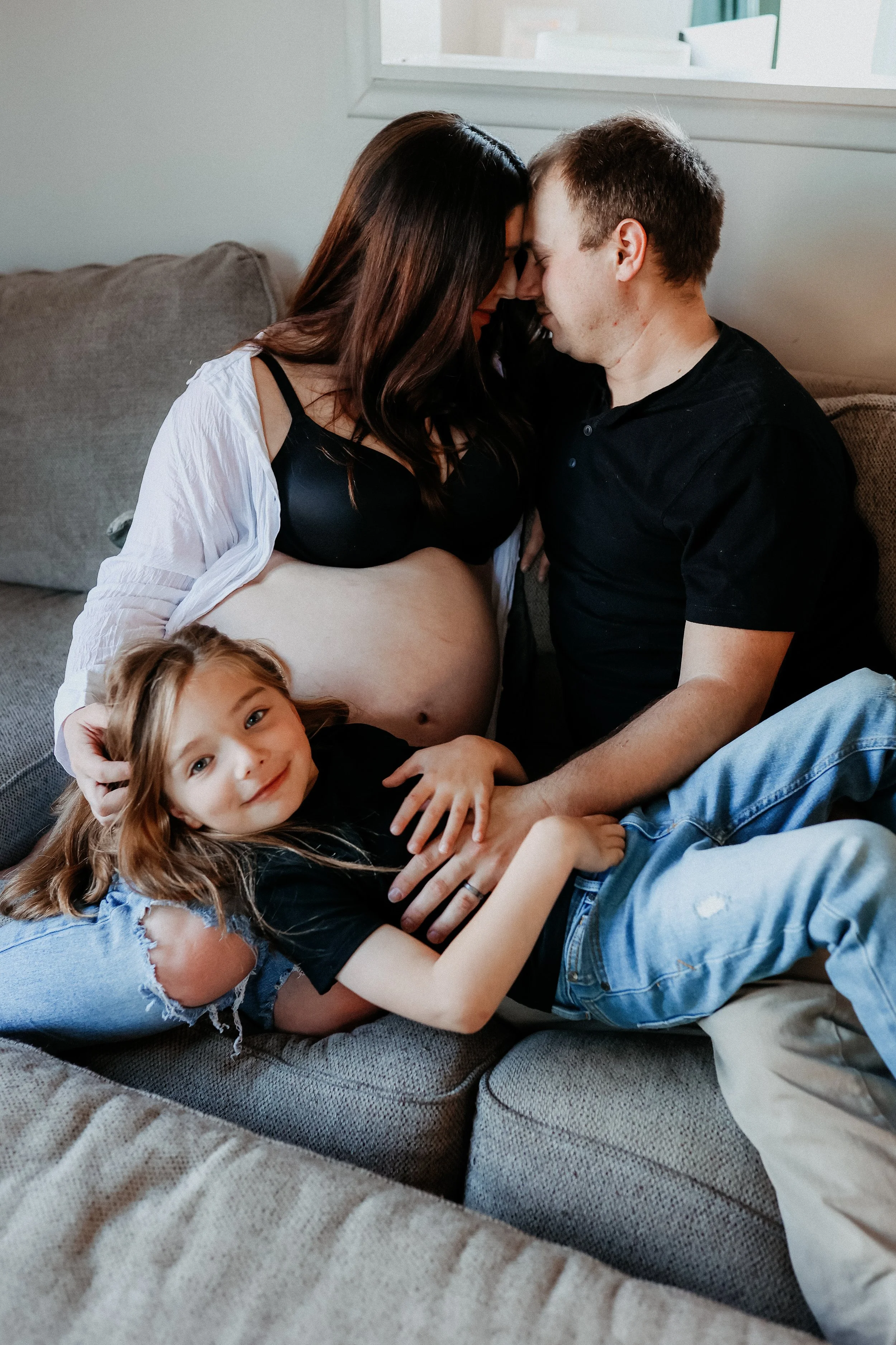   lexington kentucky family photographer storytelling portraits maternity 