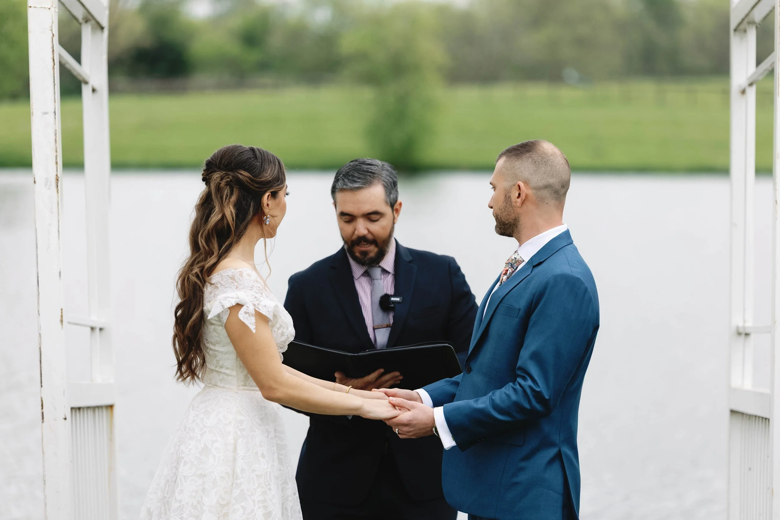 gueenslakekentuckywedding (10 of 114).jpg