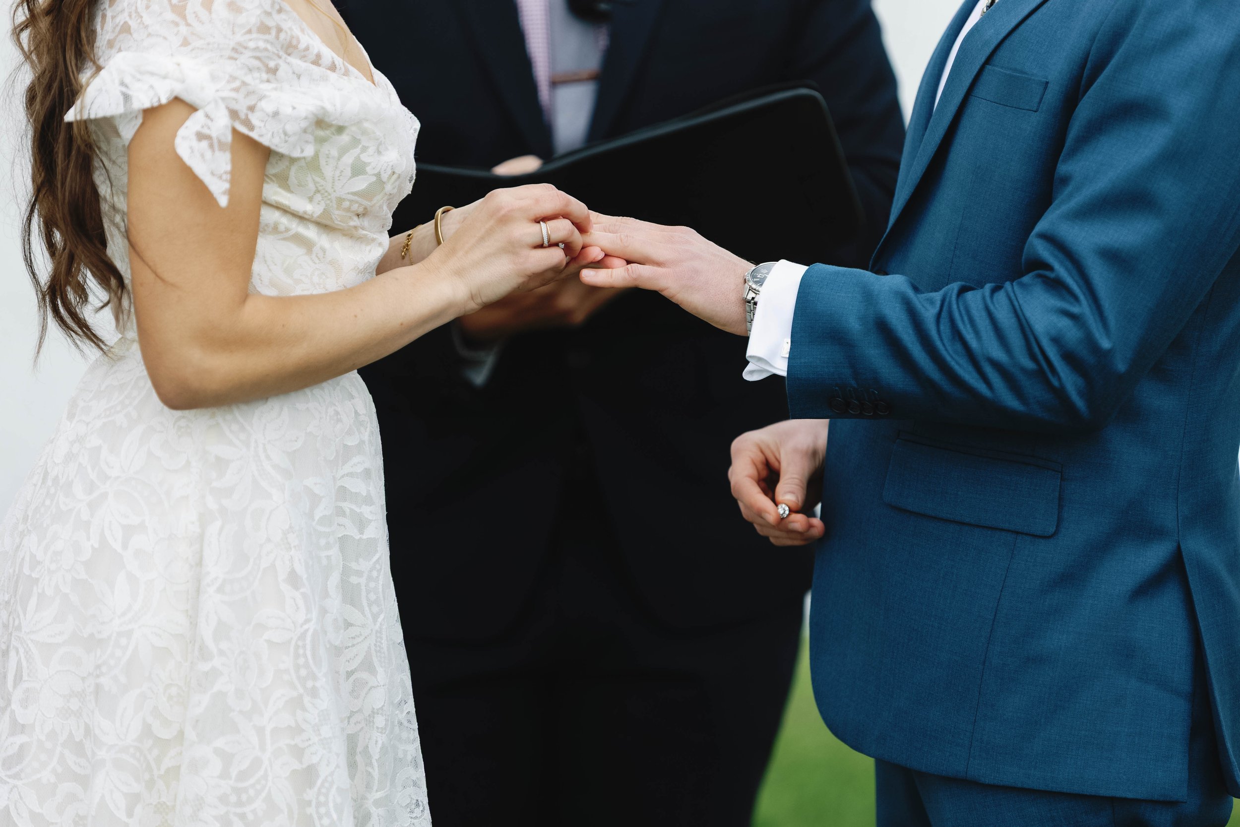 gueenslakekentuckywedding (19 of 114).jpg