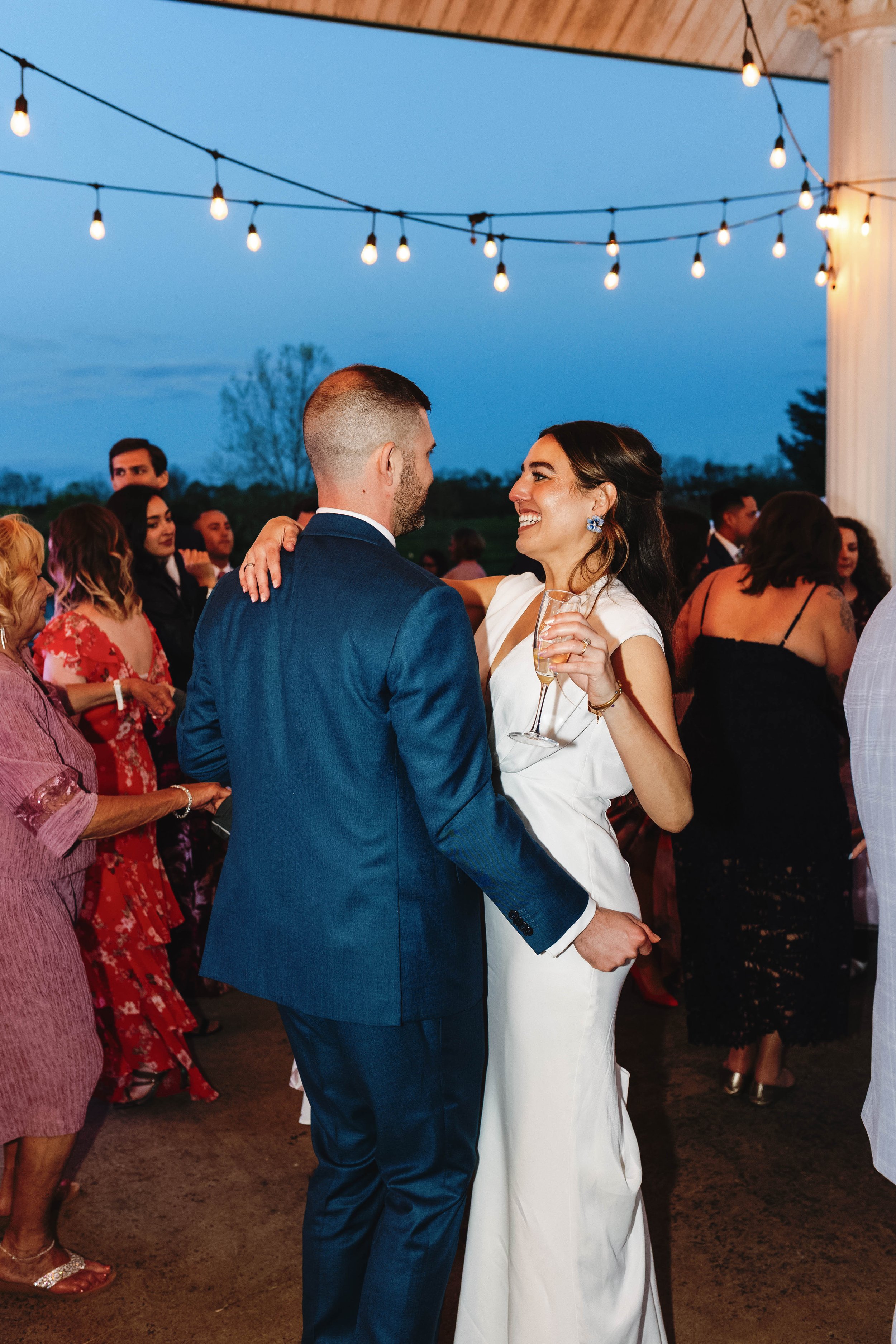 gueenslakekentuckywedding (110 of 114).jpg