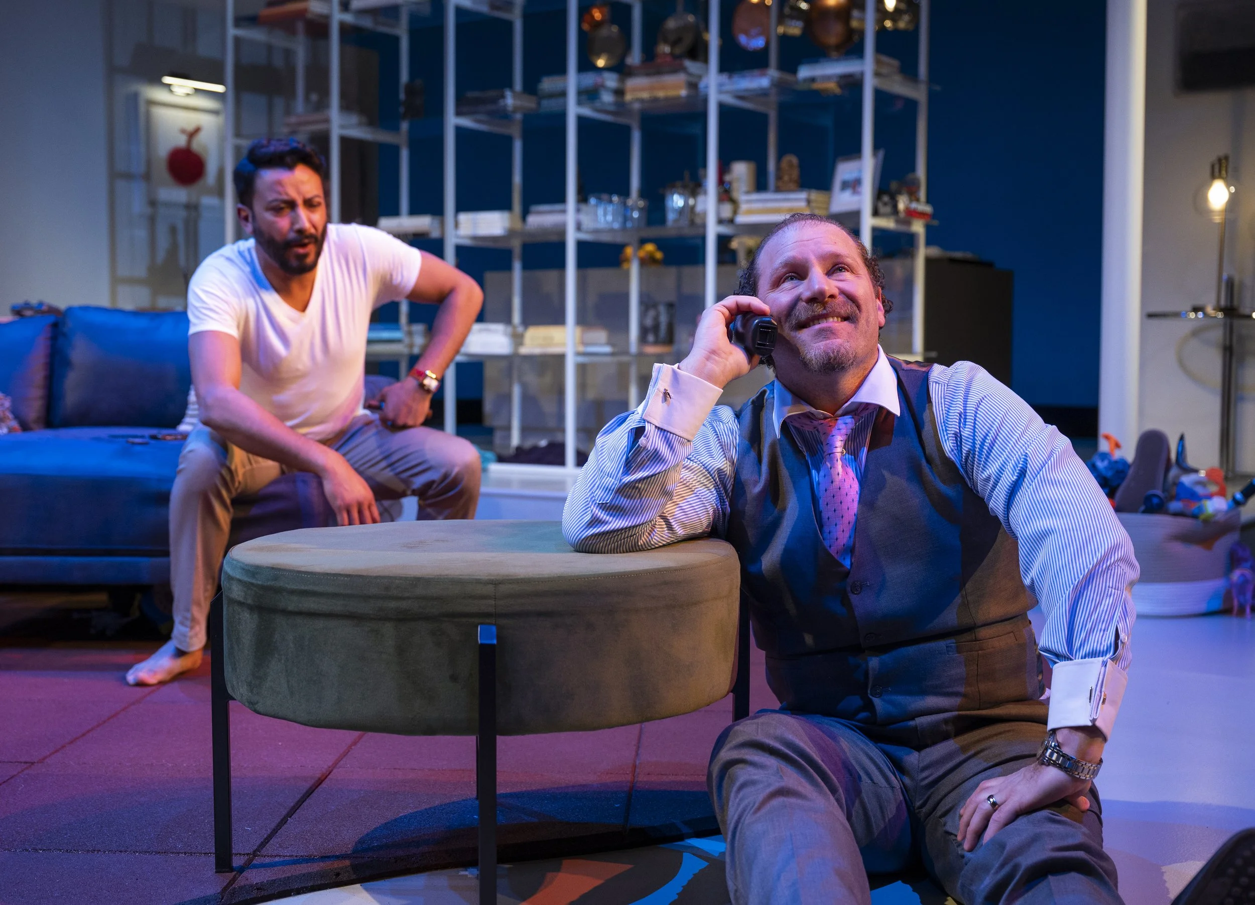 Michael tries to stop Alan from obnoxiously using his cell. 