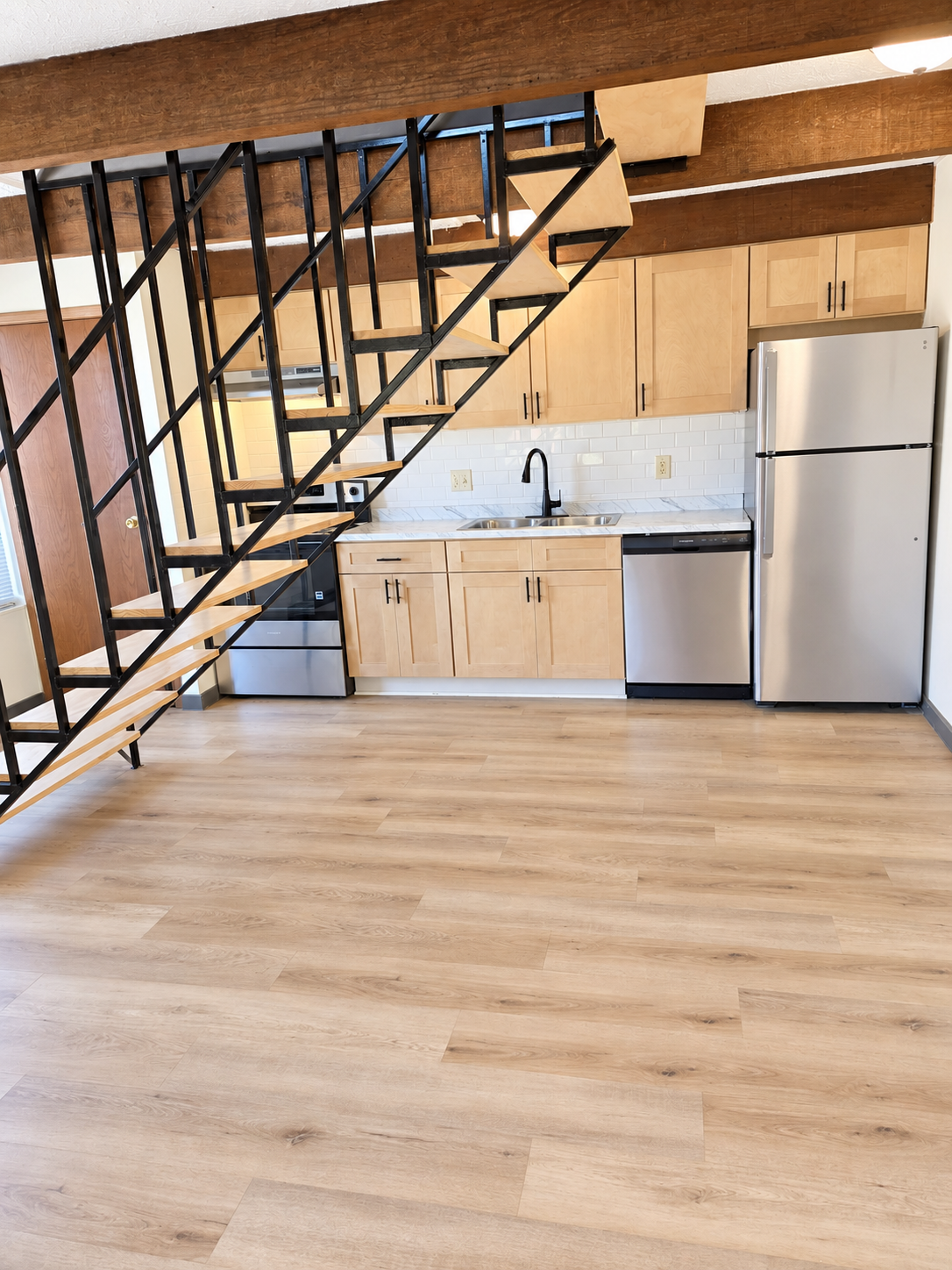 725 kitchen stairs.png