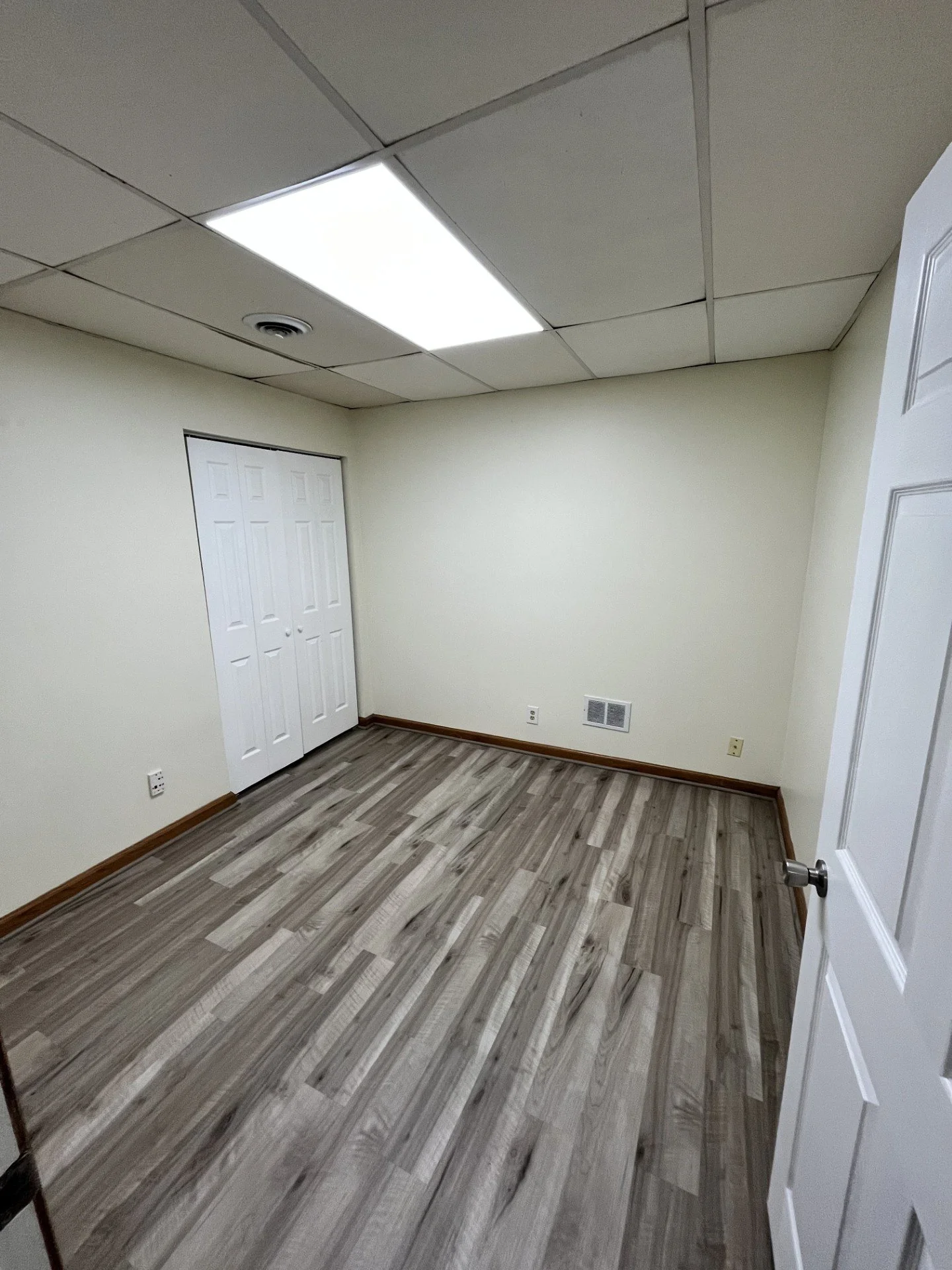 acc6b420-f3d4-41be-b8df-17ee005c1de7.jfif