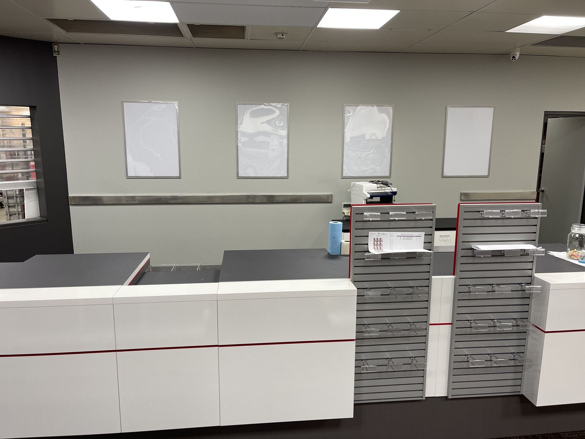 New counters, Australia Post Emerald