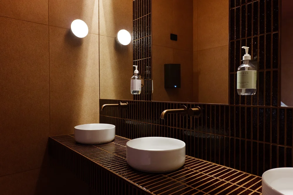 Amenities with tiled vanities, The Spinnaker